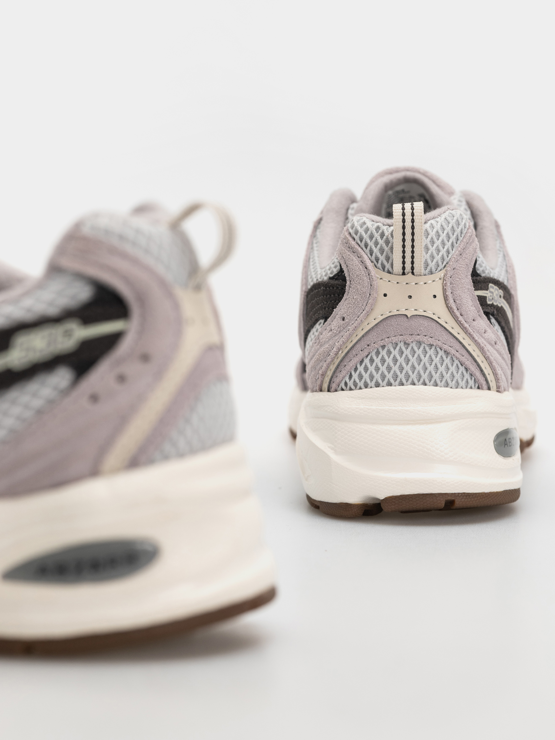 Boty New Balance 530 (grey matter/truffle salt/black cement)
