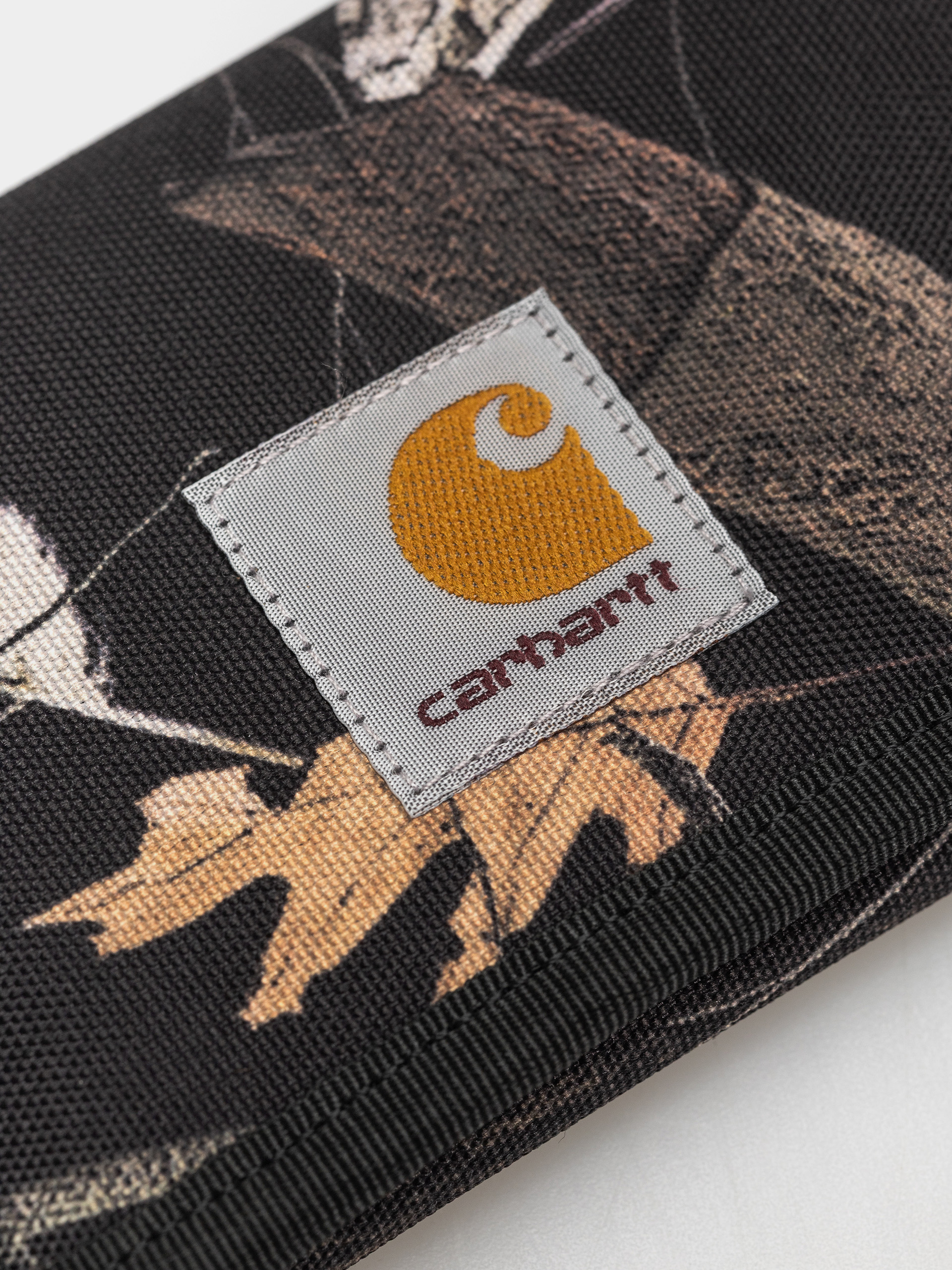 Peněženka Carhartt WIP Alec (camo feather tree black)