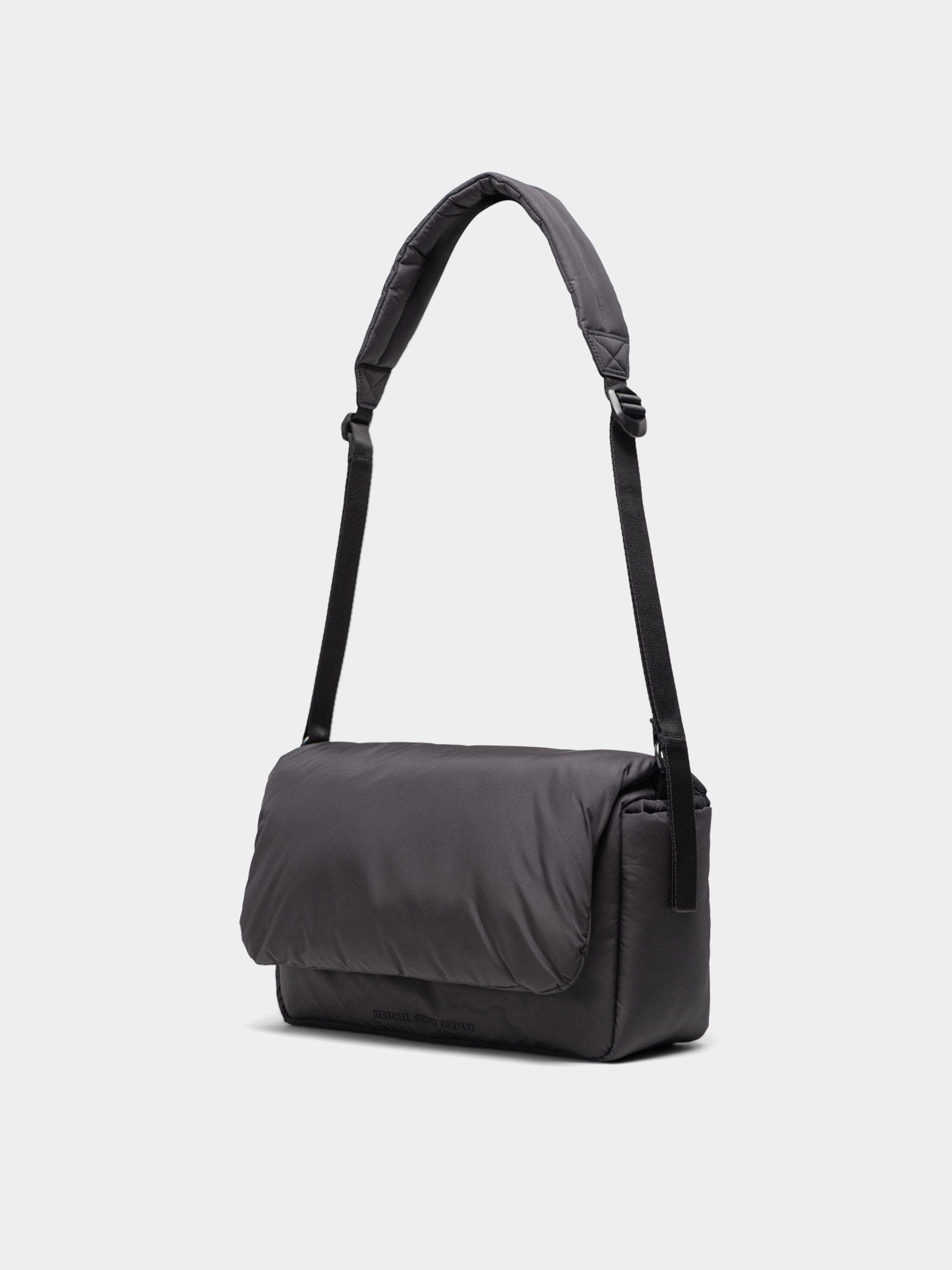Kabelka Herschel Supply Co. Cloudform Crossbody (black)