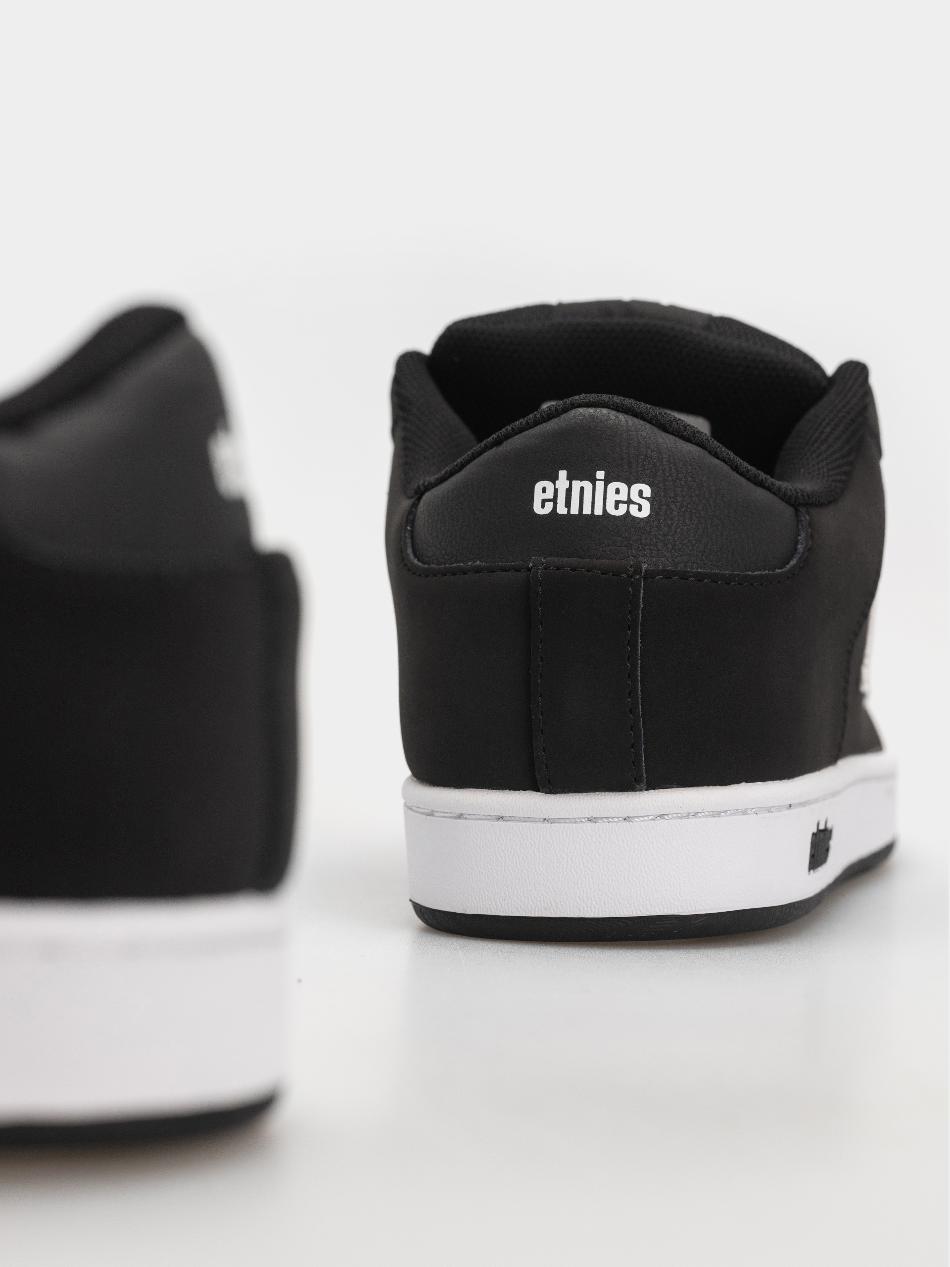 Boty Etnies Kingpin 2K (black/white)
