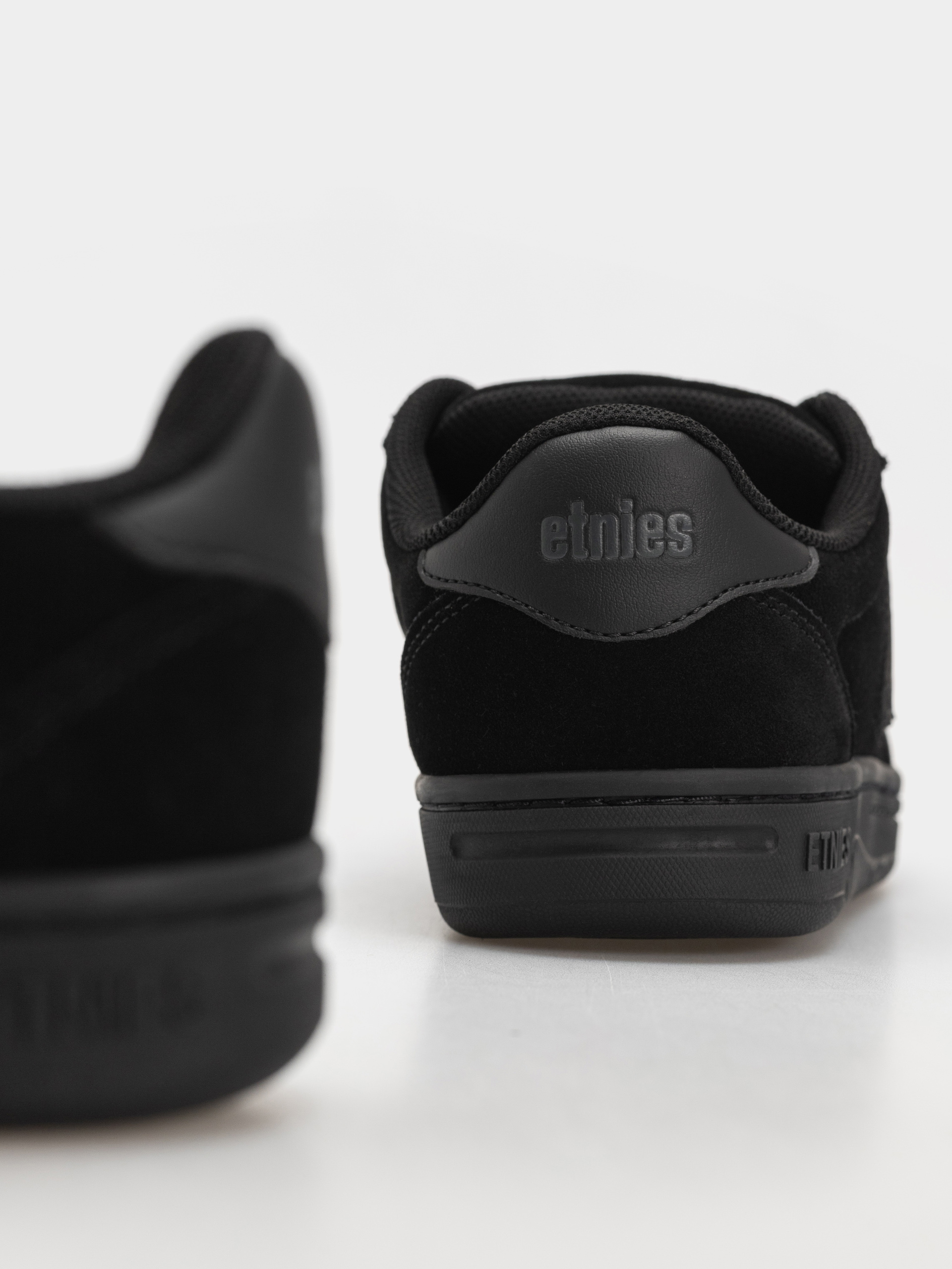 Boty Etnies Locut (black raw)