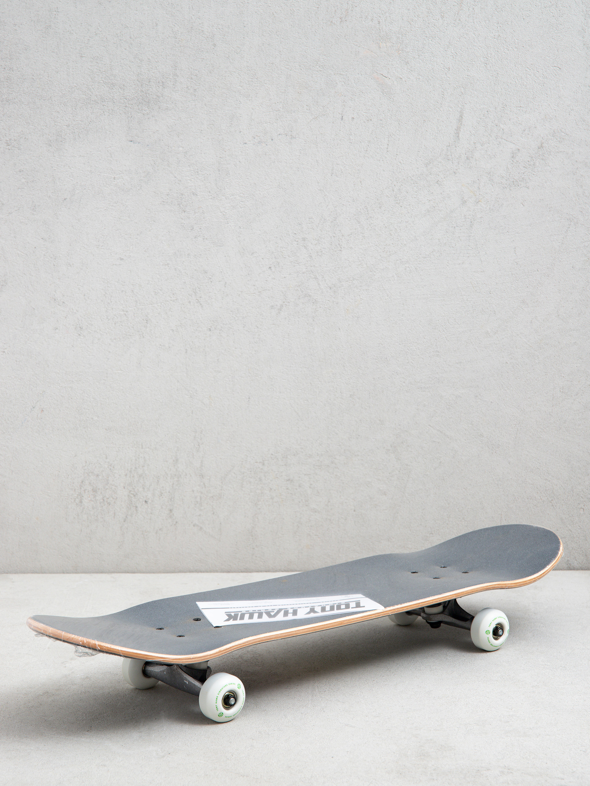 Skateboard Tony Hawk Stacked Logo (black)