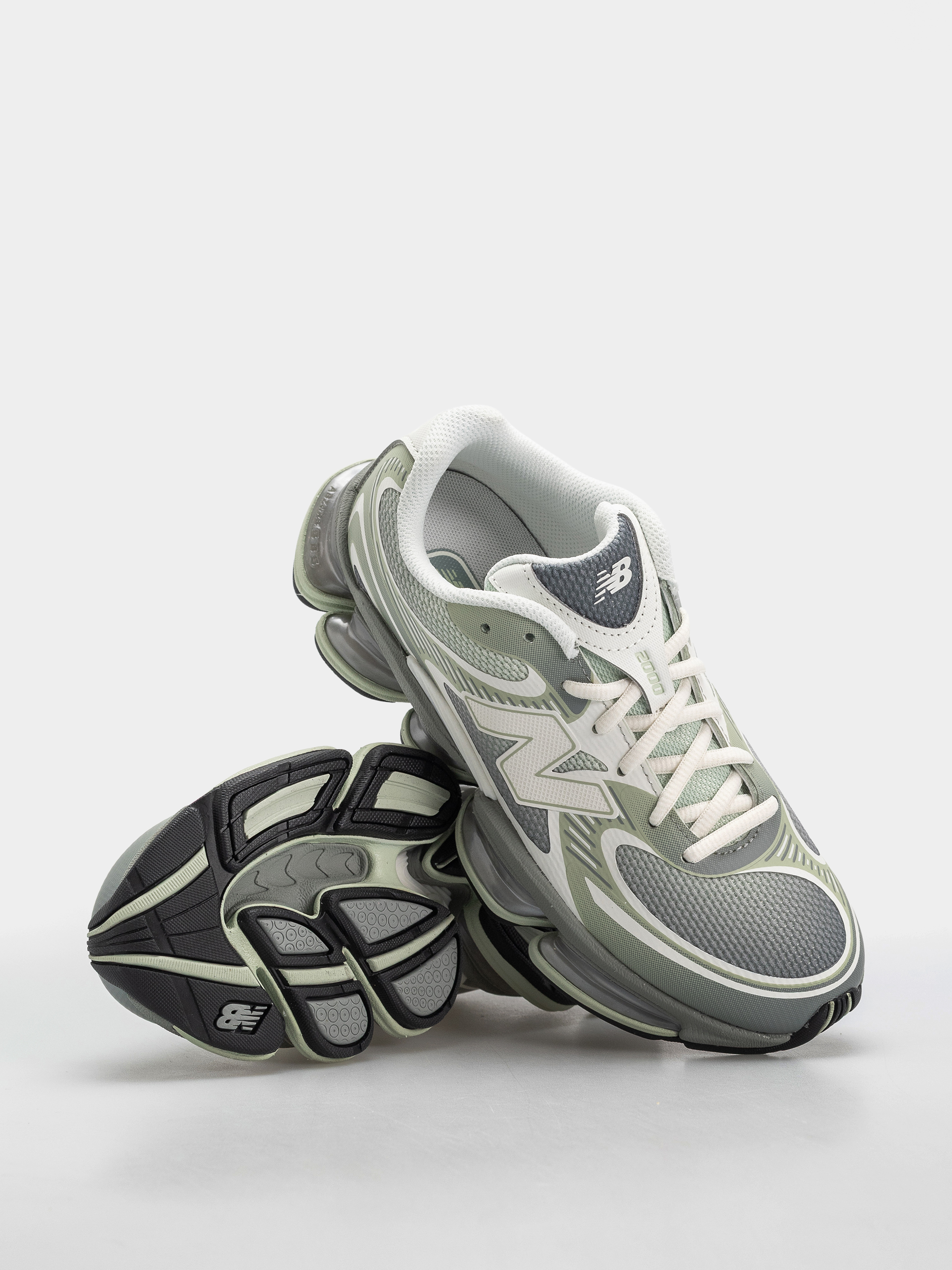 Boty New Balance 2000 (silver moss/bayberry/sea salt)