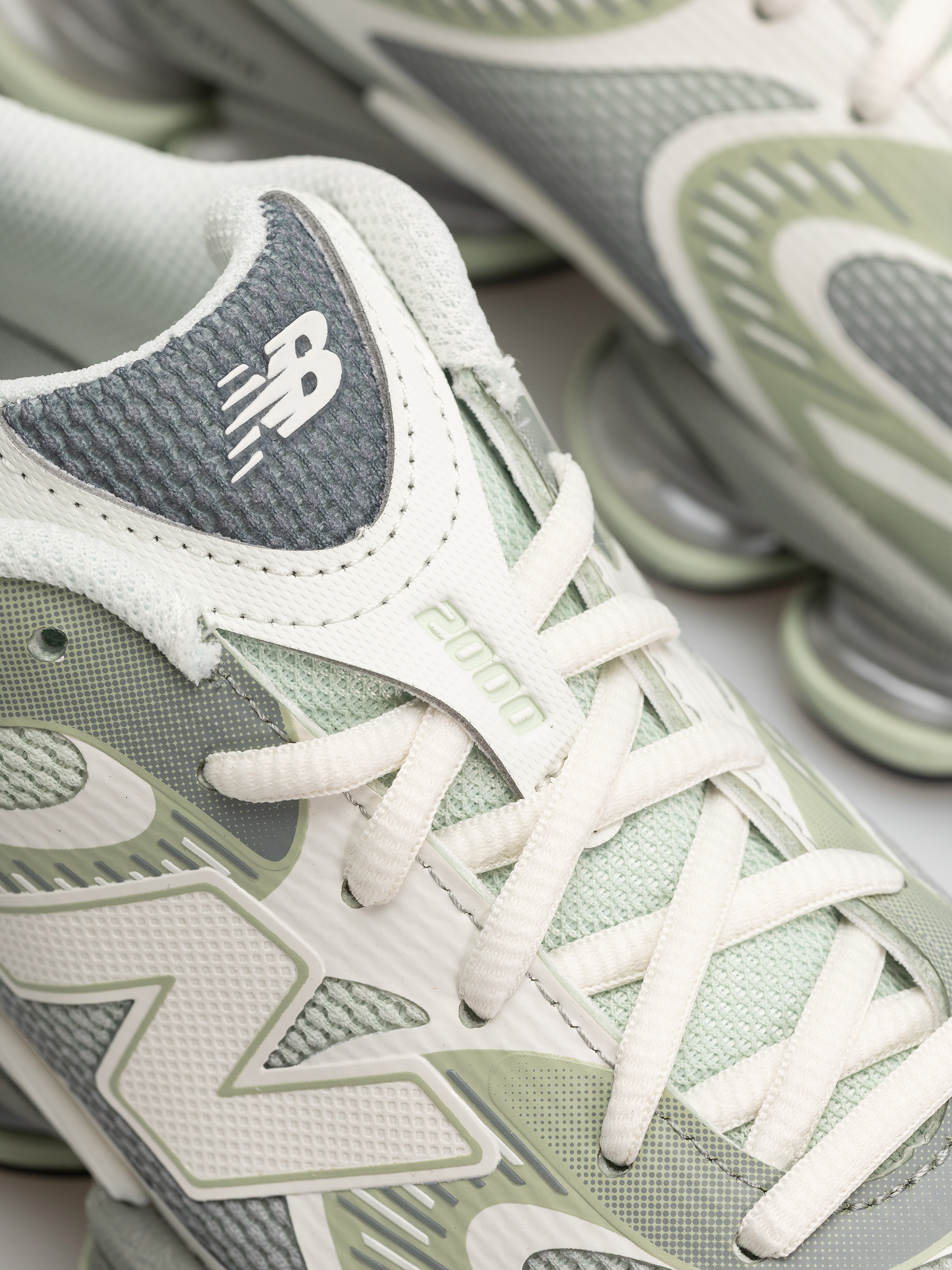 Boty New Balance 2000 (silver moss/bayberry/sea salt)