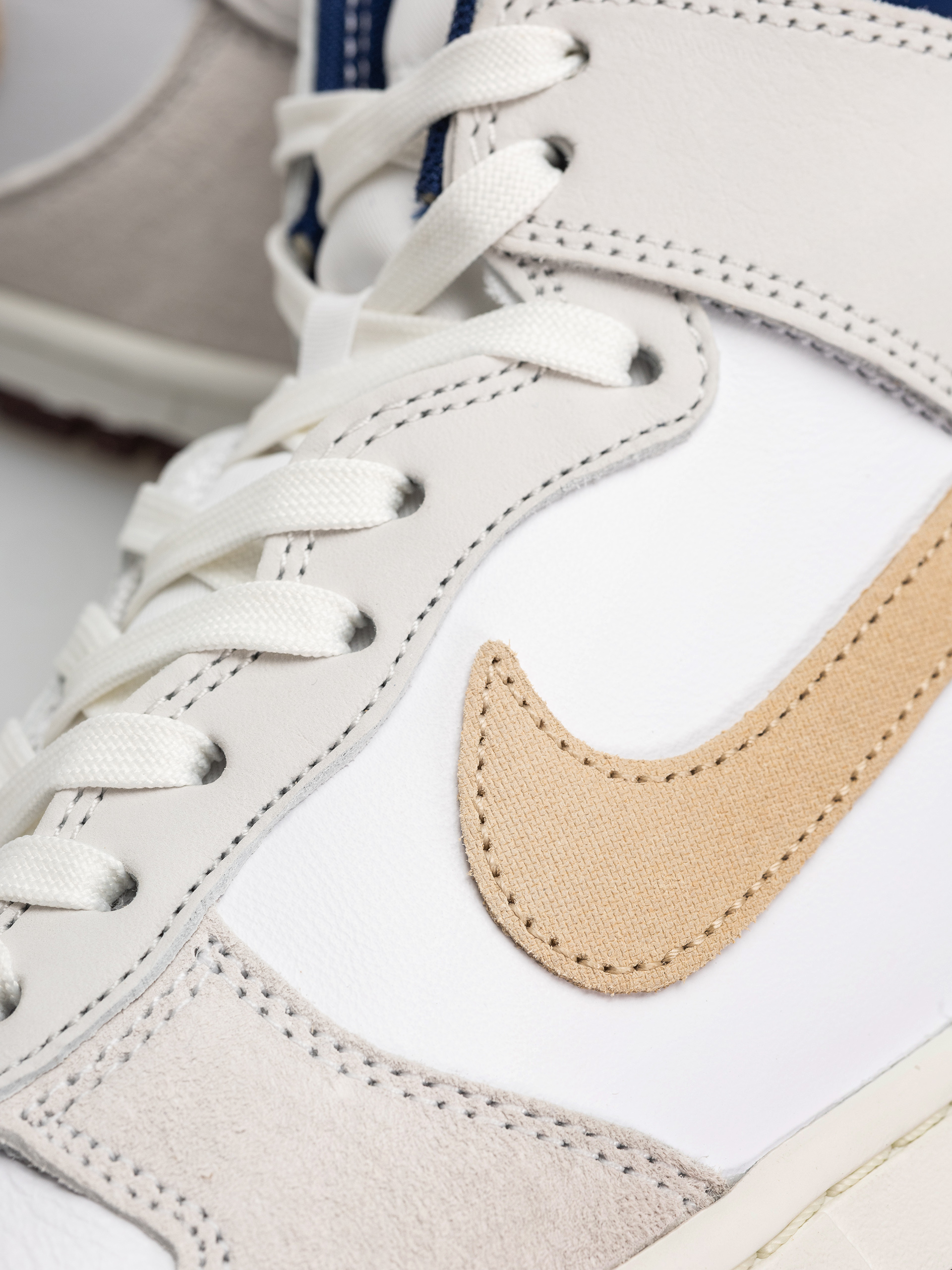 Boty Nike SB Dunk High Pro QS Beyond (white/ivorysand duneblue void)