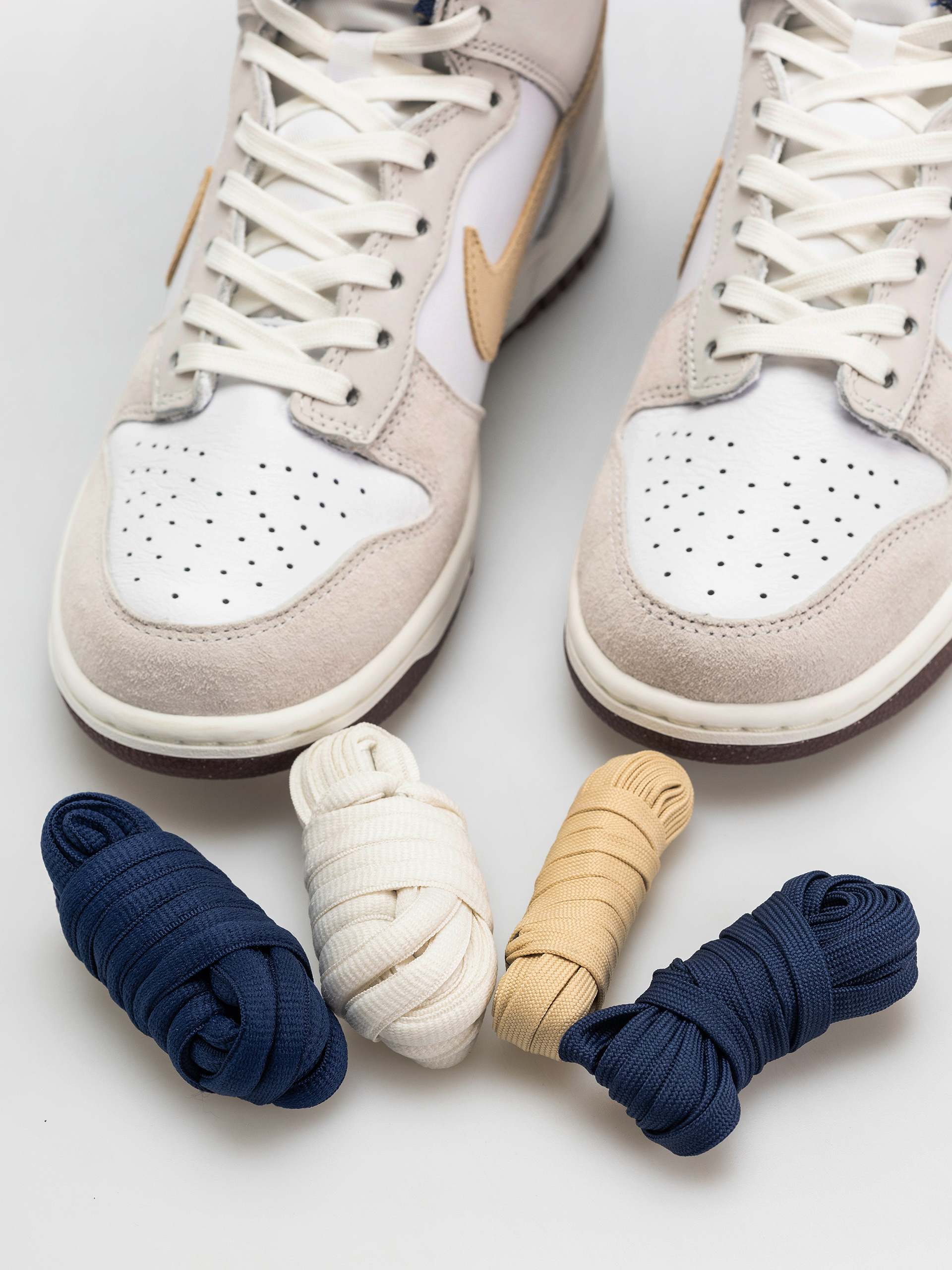 Boty Nike SB Dunk High Pro QS Beyond (white/ivorysand duneblue void)