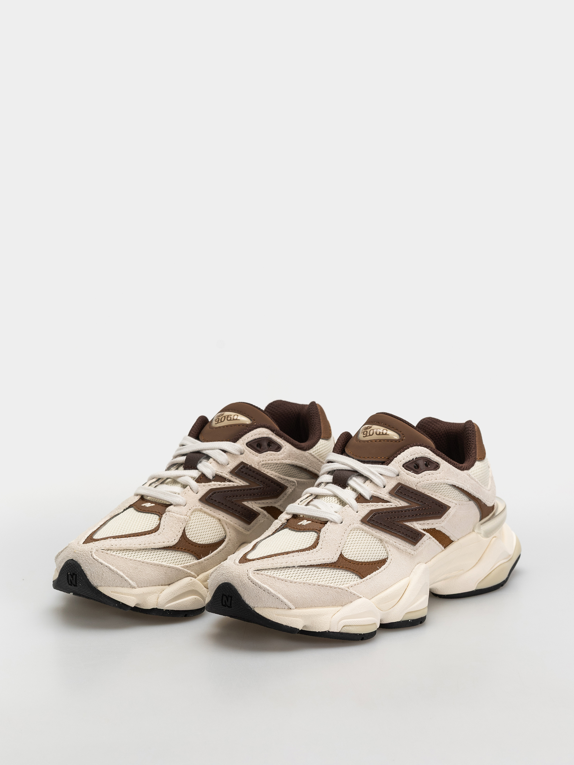 Boty New Balance 9060 (breakfast tea/angora)
