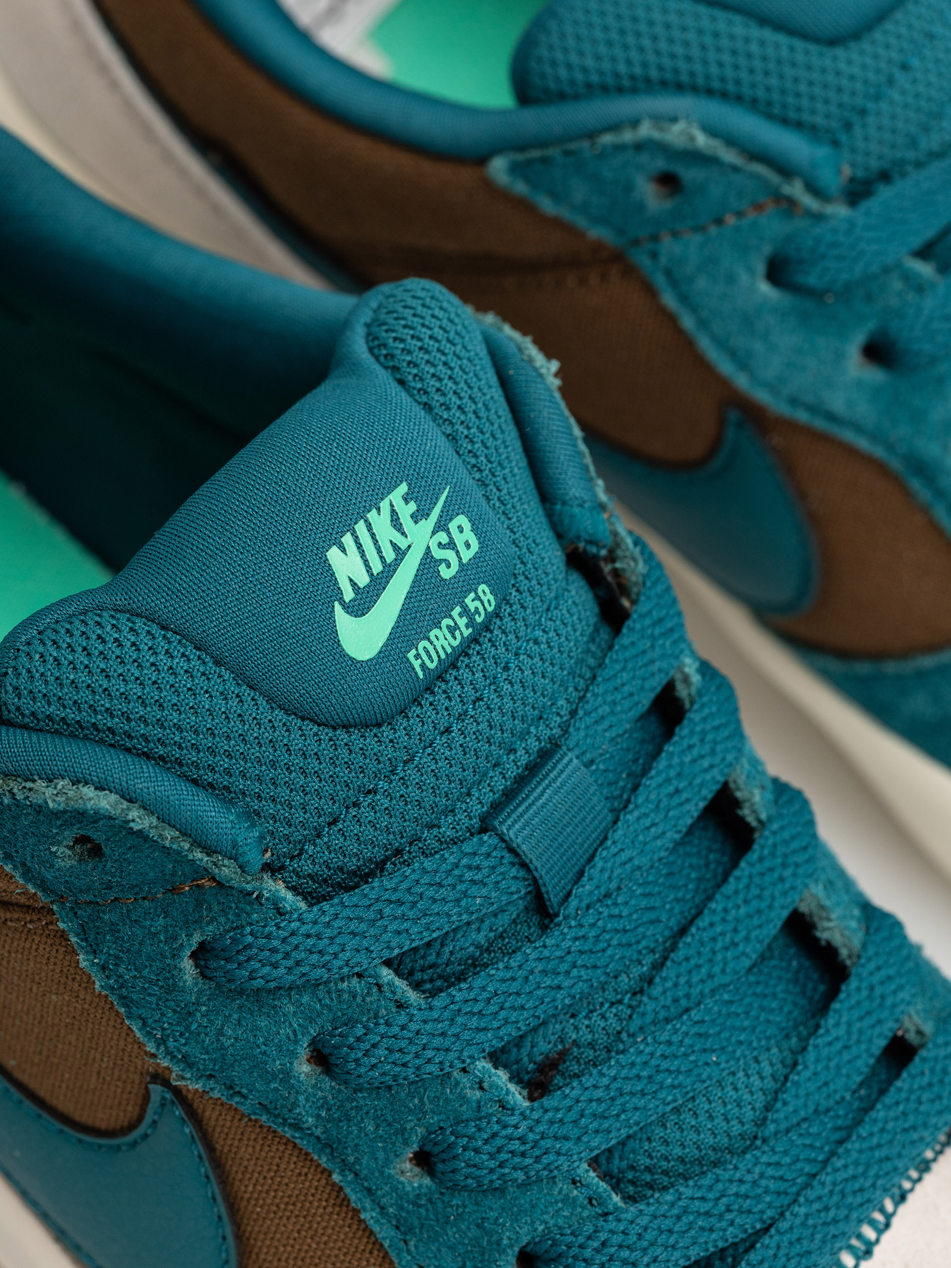 Boty Nike SB Force 58 (mosswood brown/geode teal lt orewood brn)