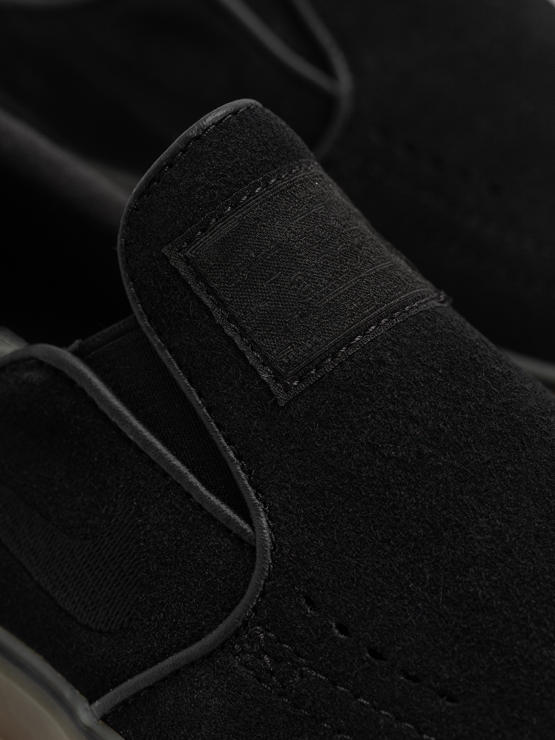 Boty Nike SB Janoski+ Slip (black/black black gum light brown)
