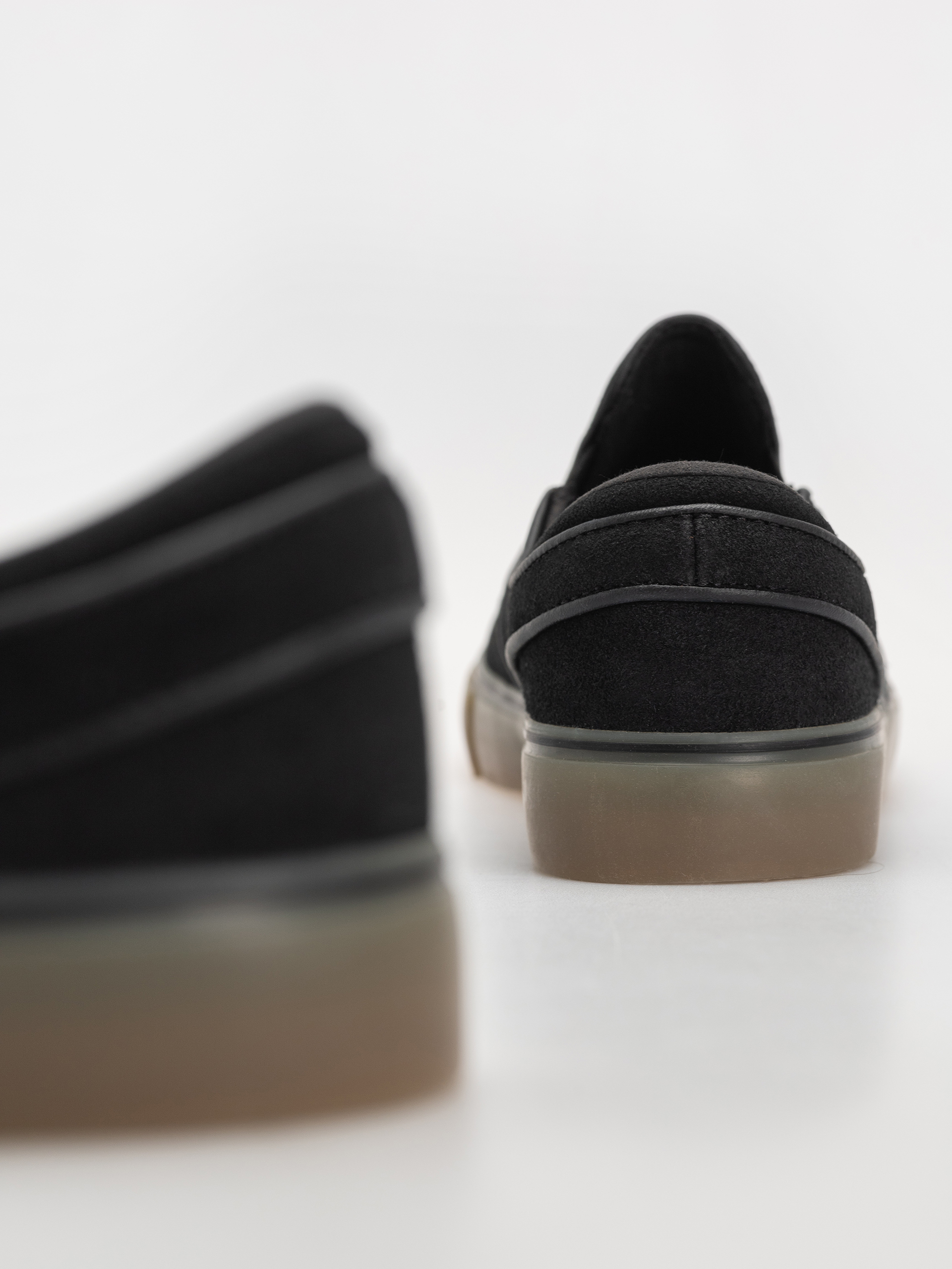 Boty Nike SB Janoski+ Slip (black/black black gum light brown)