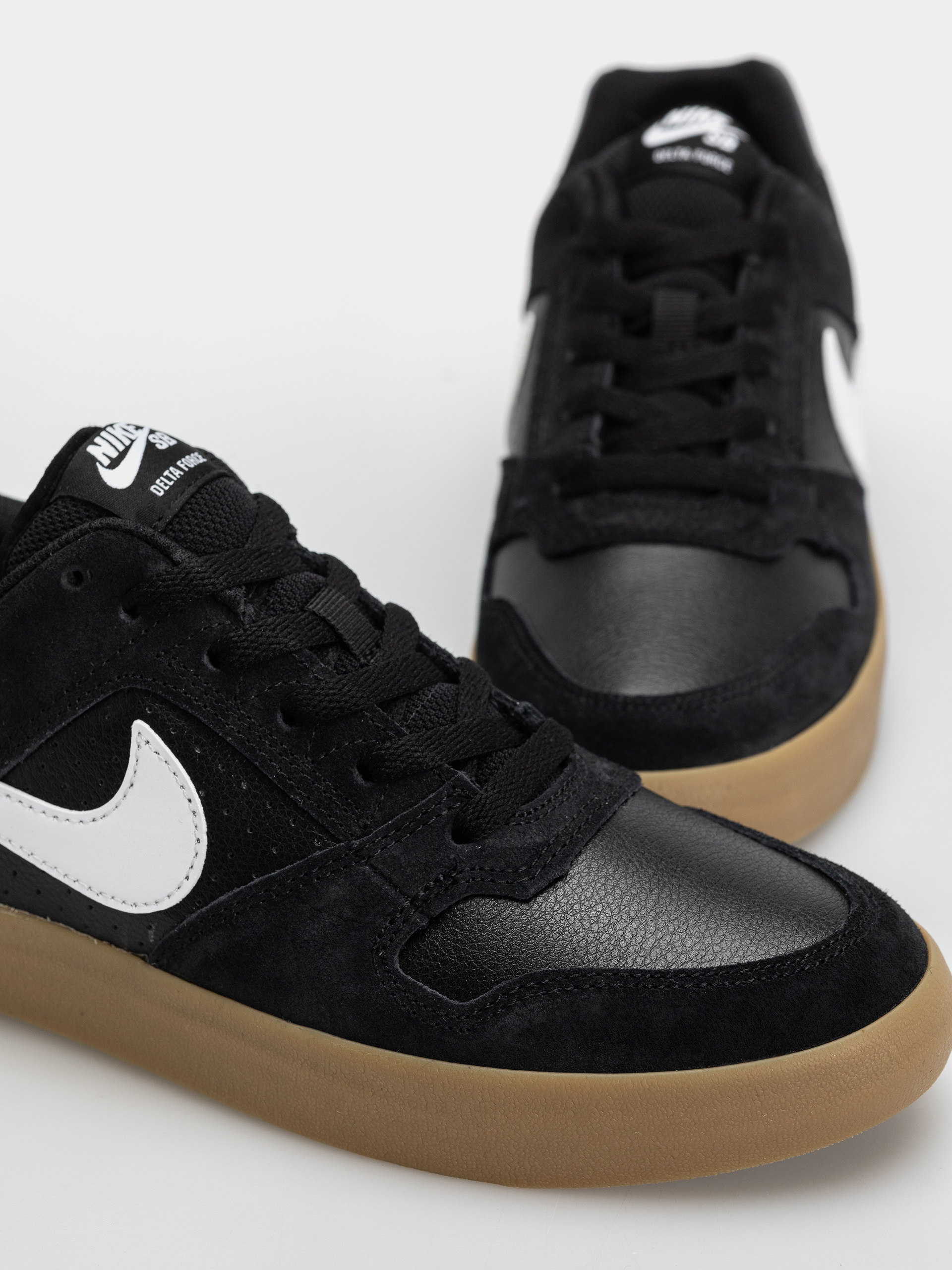 Boty Nike SB Sb Delta Force Vulc (black/white gum light brown dark grey)