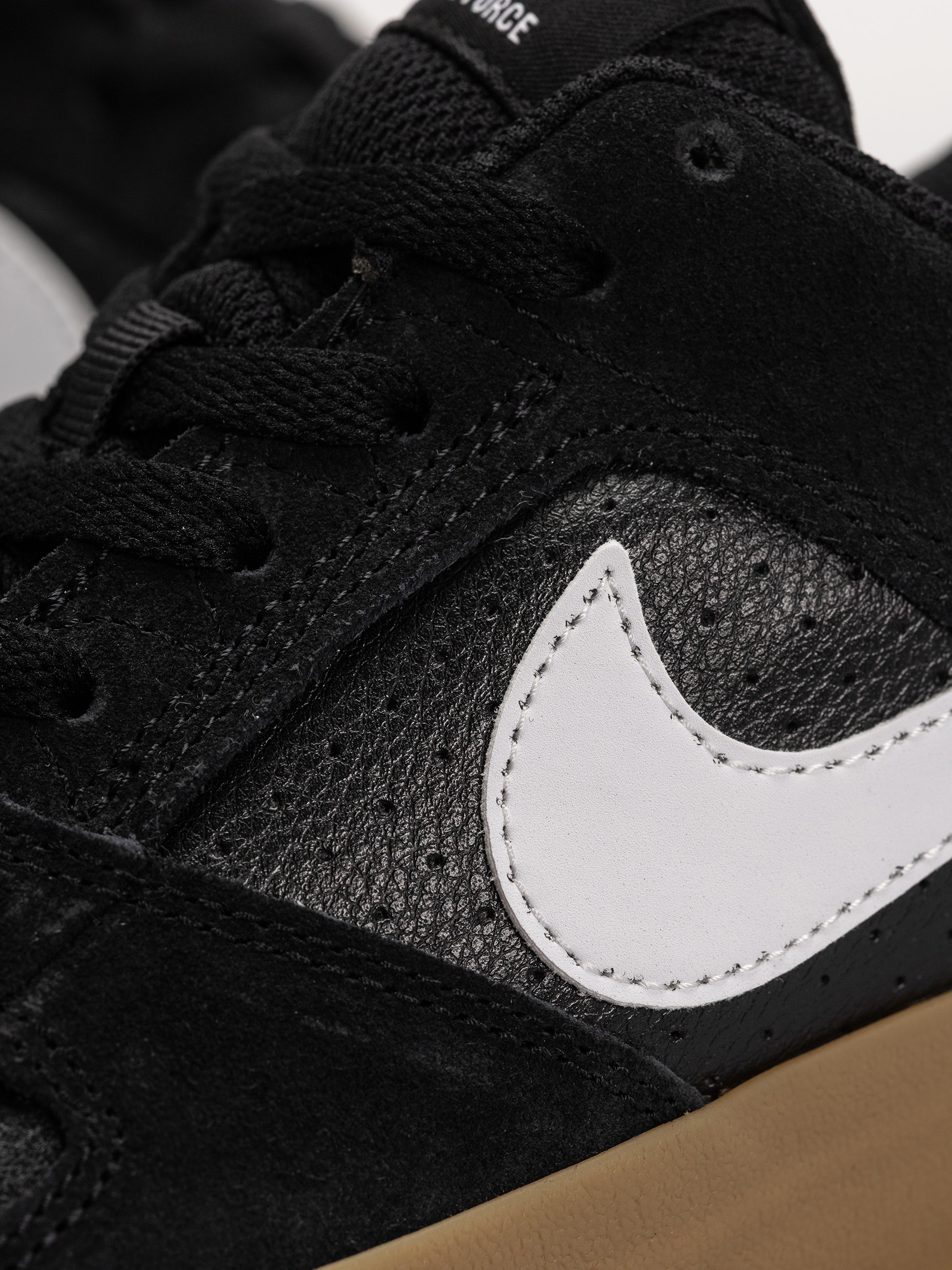 Boty Nike SB Sb Delta Force Vulc (black/white gum light brown dark grey)