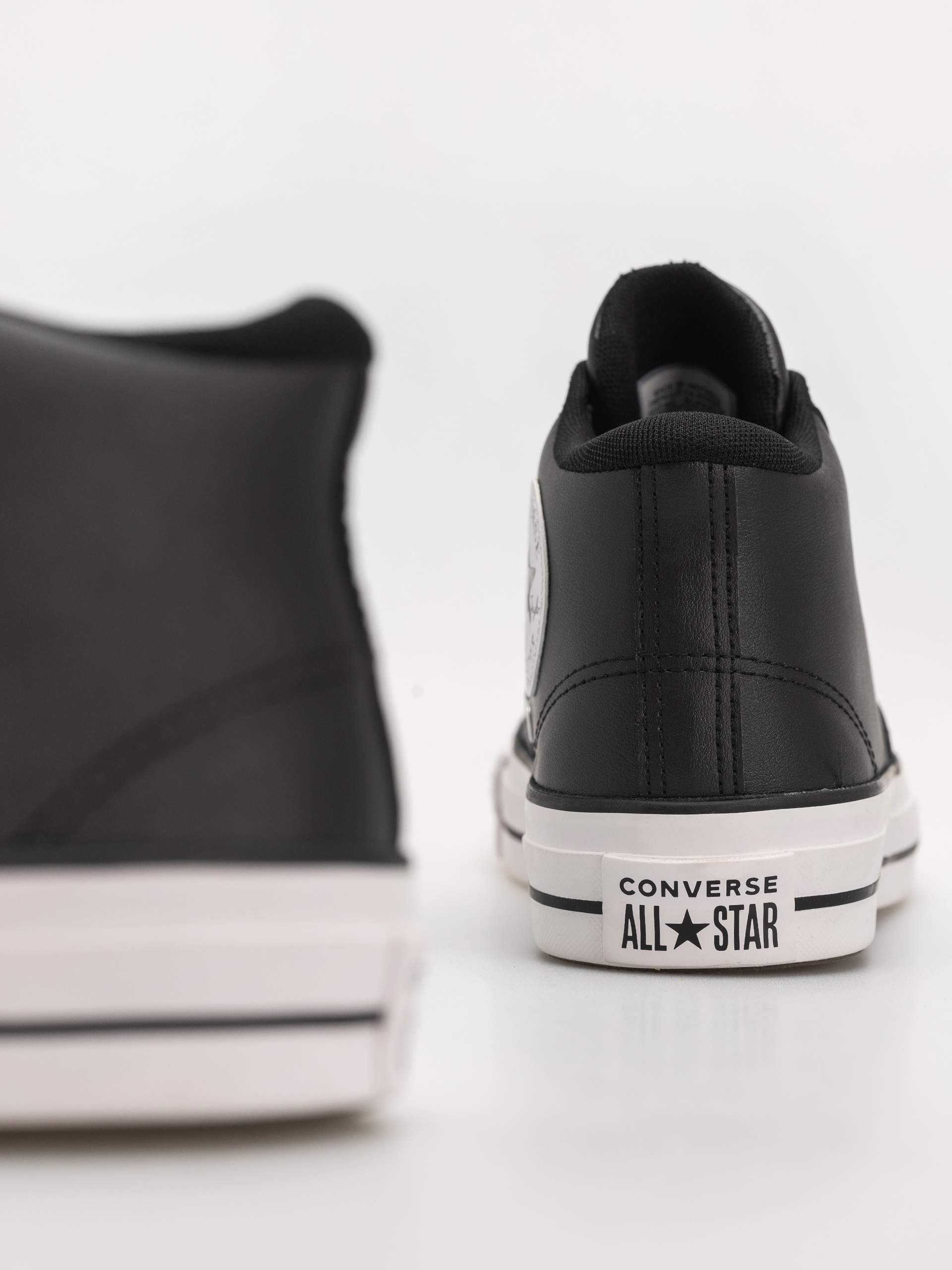 Boty Converse Chuck Taylor All Star Malden Street Mid (black/white/black)