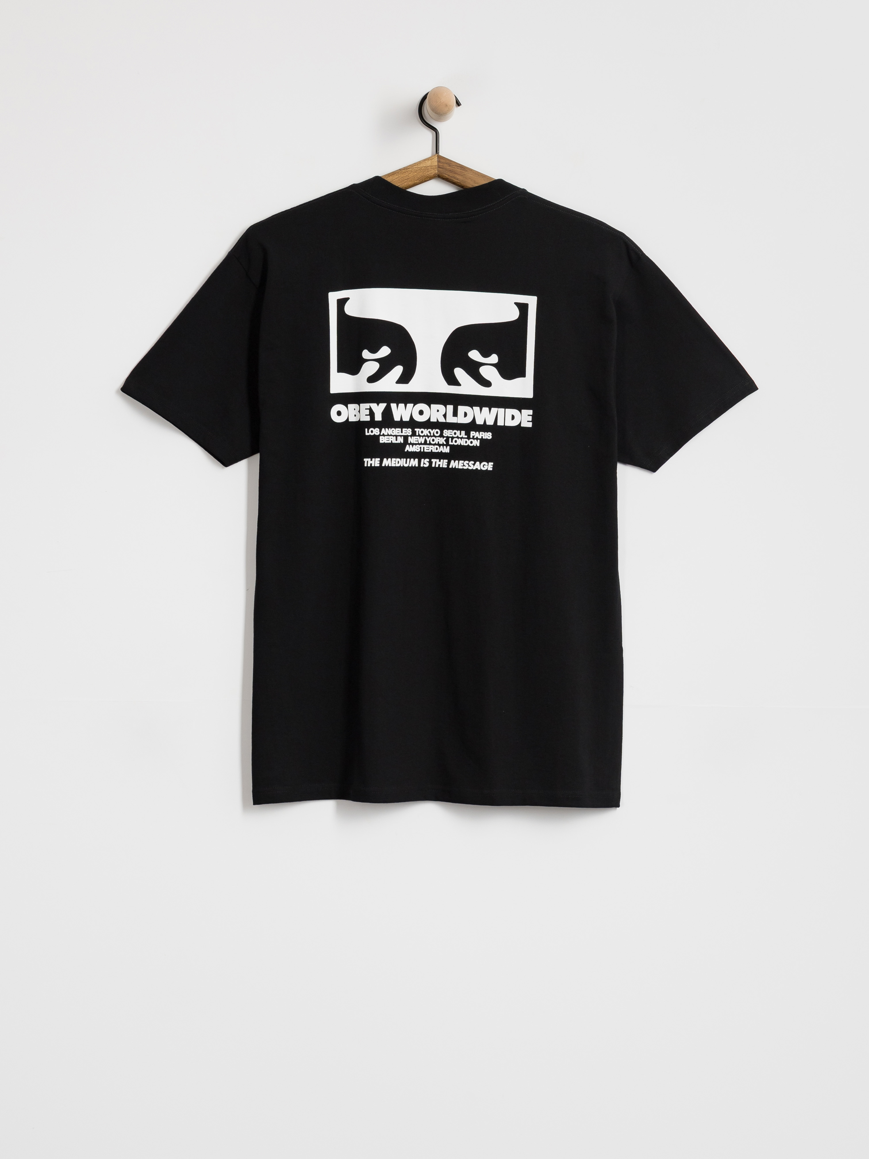 Triu010dko OBEY The Medium Is The Message (black)
