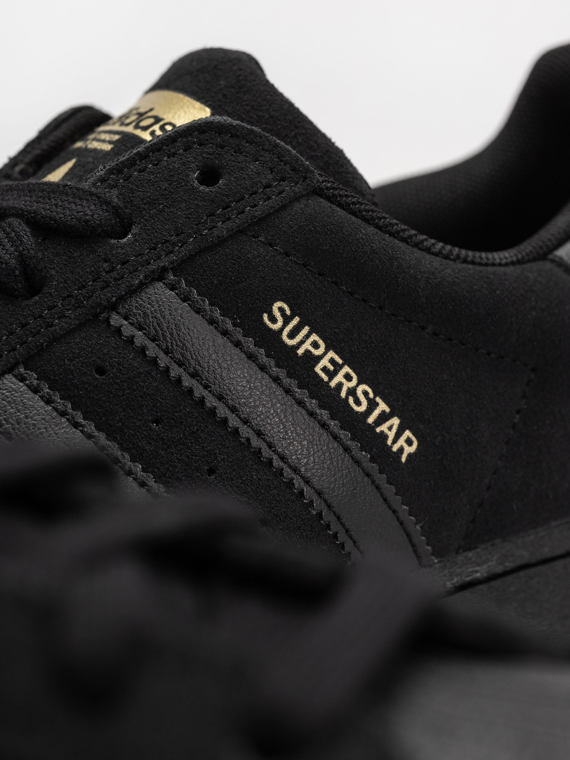 Boty adidas Superstar Adv (cblack/cblack/goldmt)