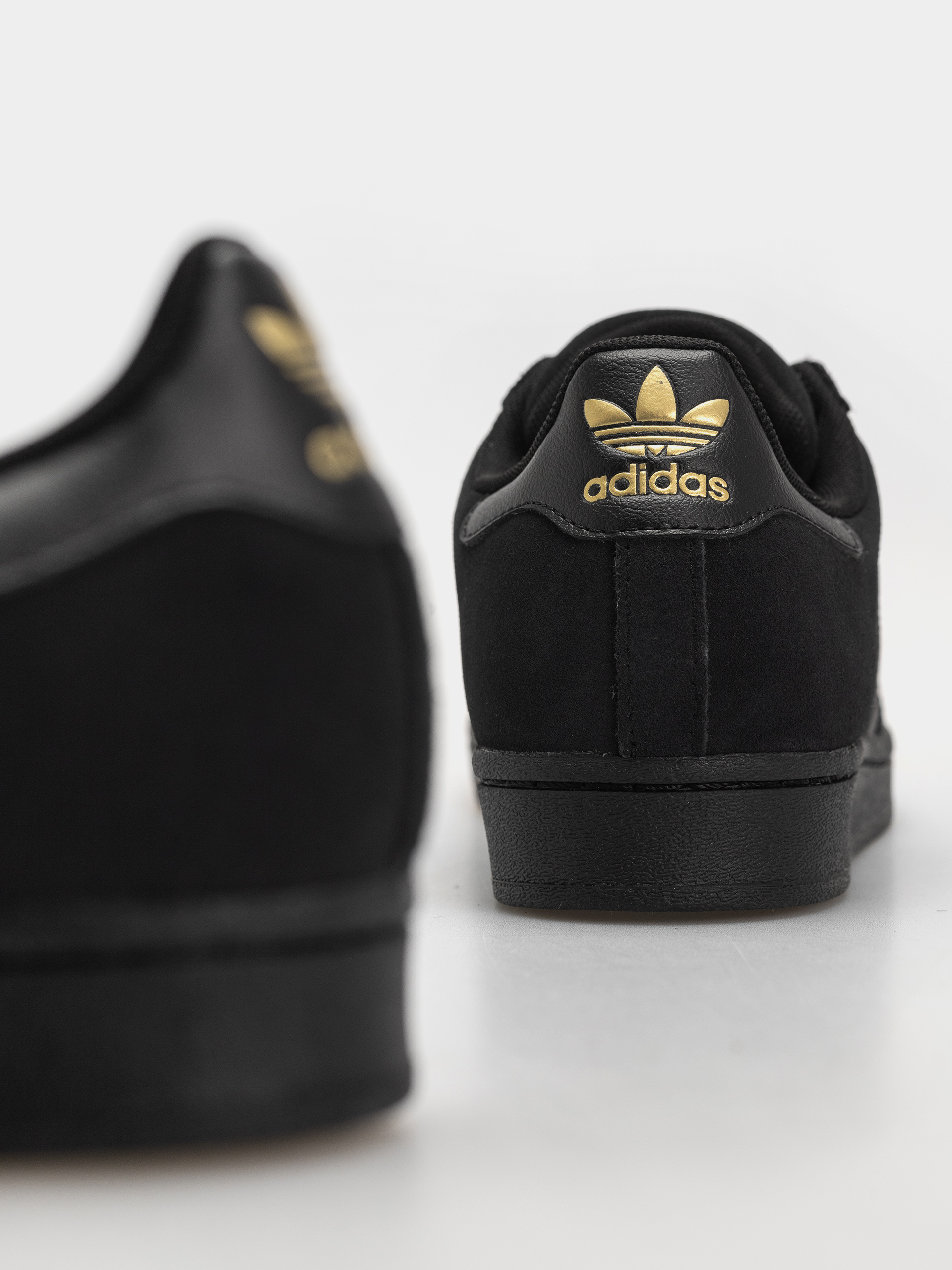 Boty adidas Superstar Adv (cblack/cblack/goldmt)