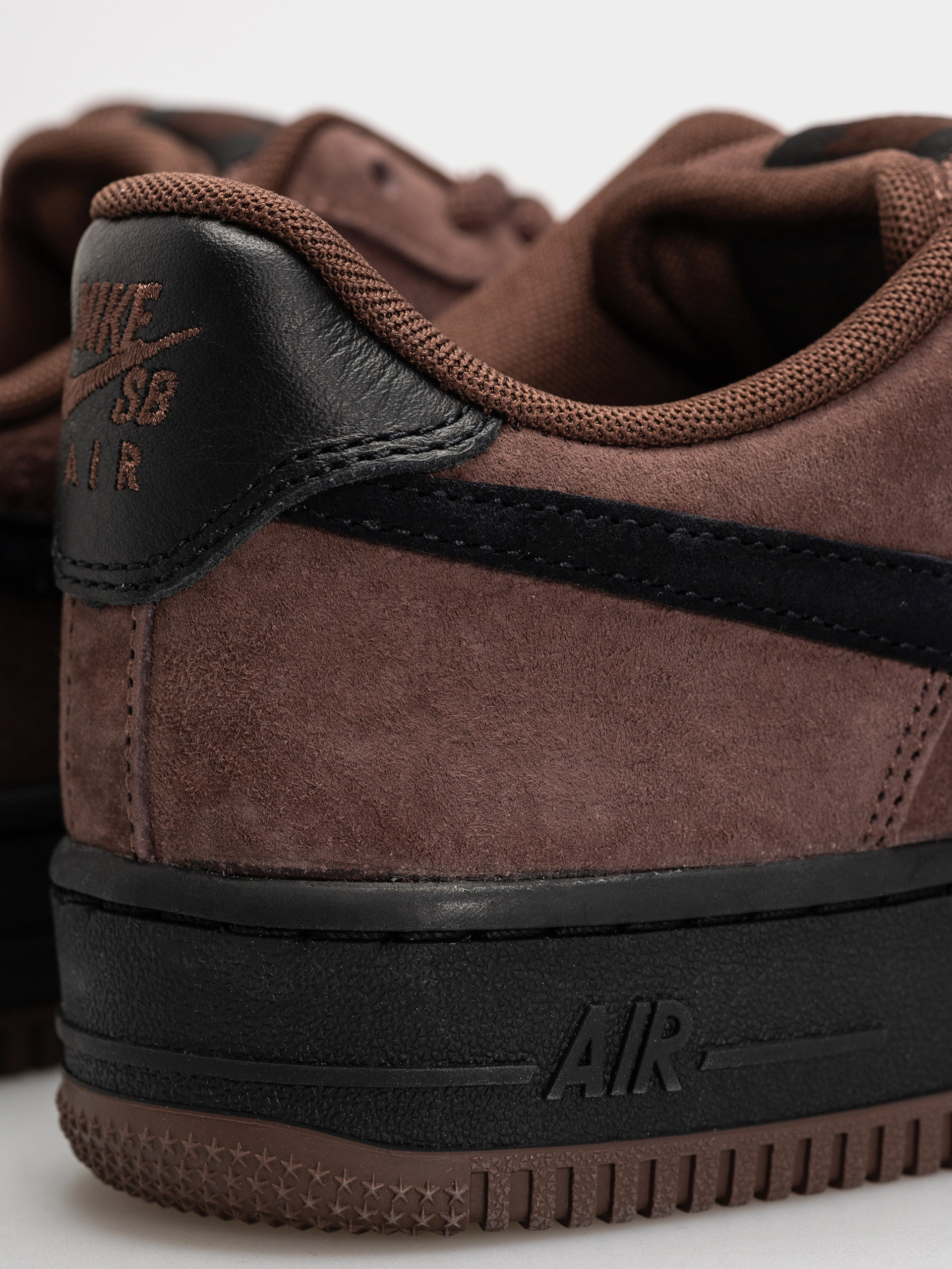 Boty Nike SB Air Force 1 (lt chocolate/black lt chocolate)