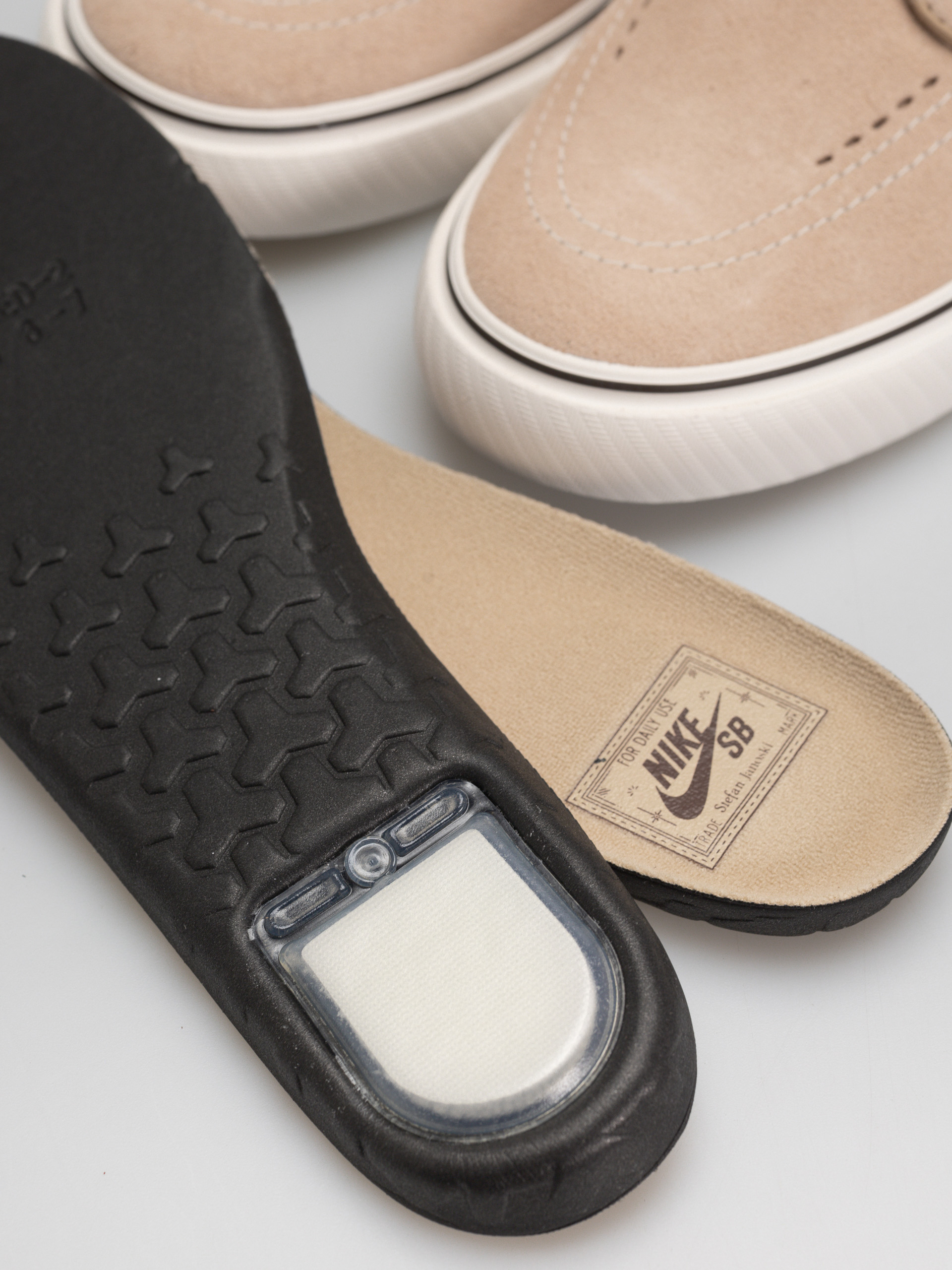 Boty Nike SB Zoom Janoski Og+ (linen/lt chocolate sail)