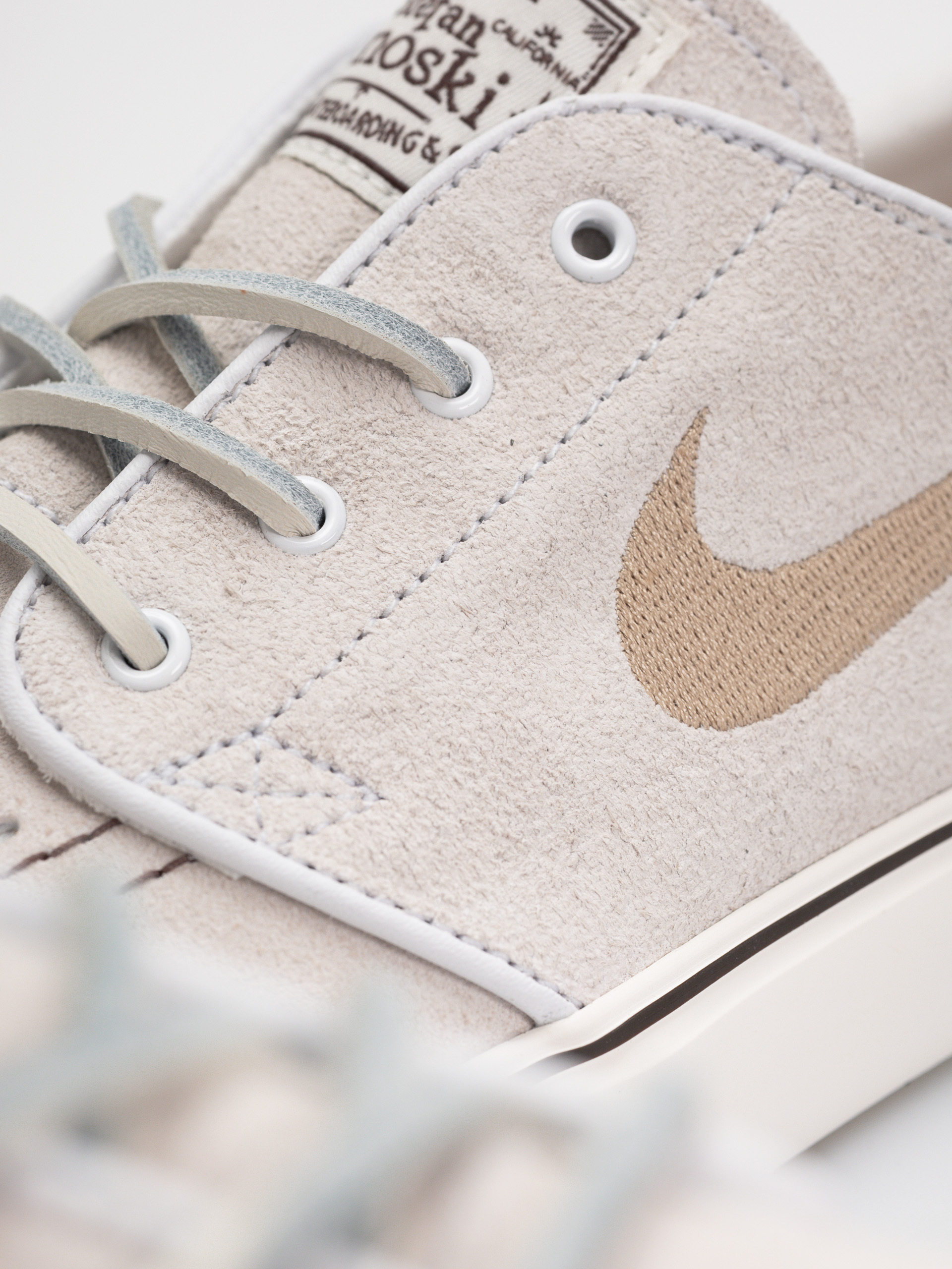 Boty Nike SB Zoom Janoski Og+ (white/linen sail lt chocolate)