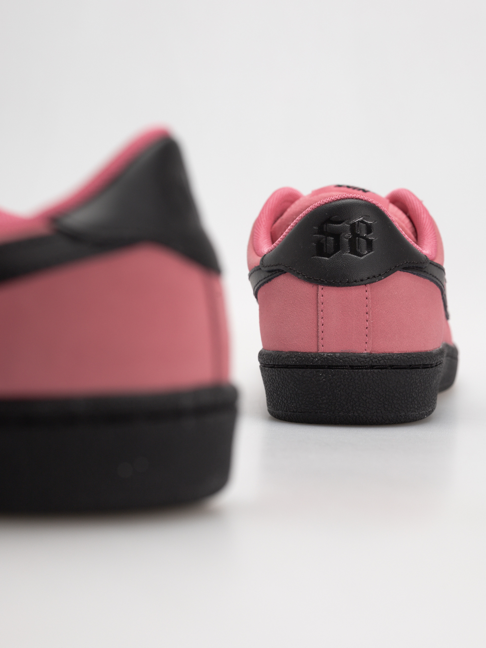 Boty Nike SB Zoom Tennis Classic (hyper pink/black)