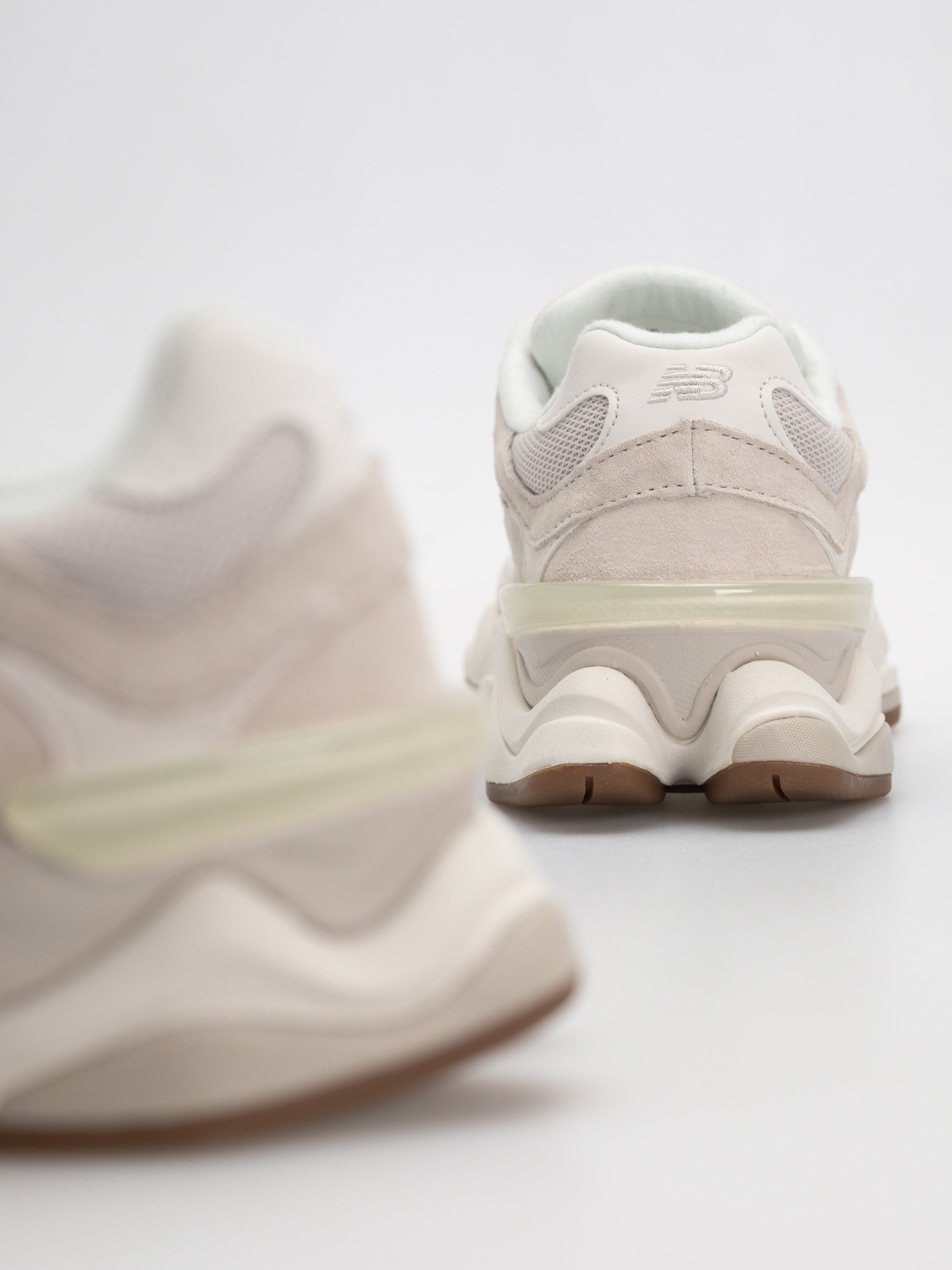 Boty New Balance 9060 (moonbeam/sea salt/black)
