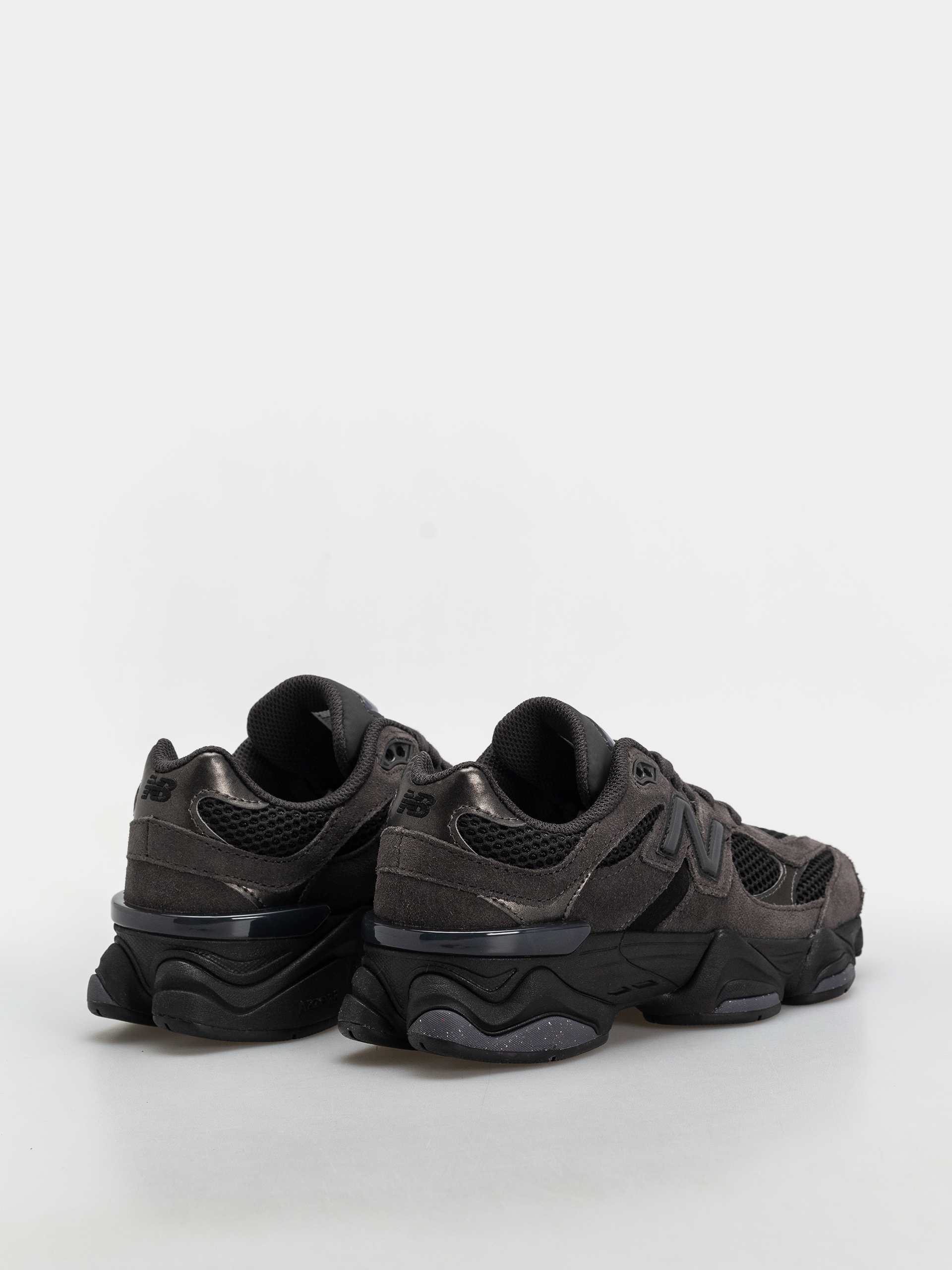 Boty New Balance 9060 JR (black/neptune grey)
