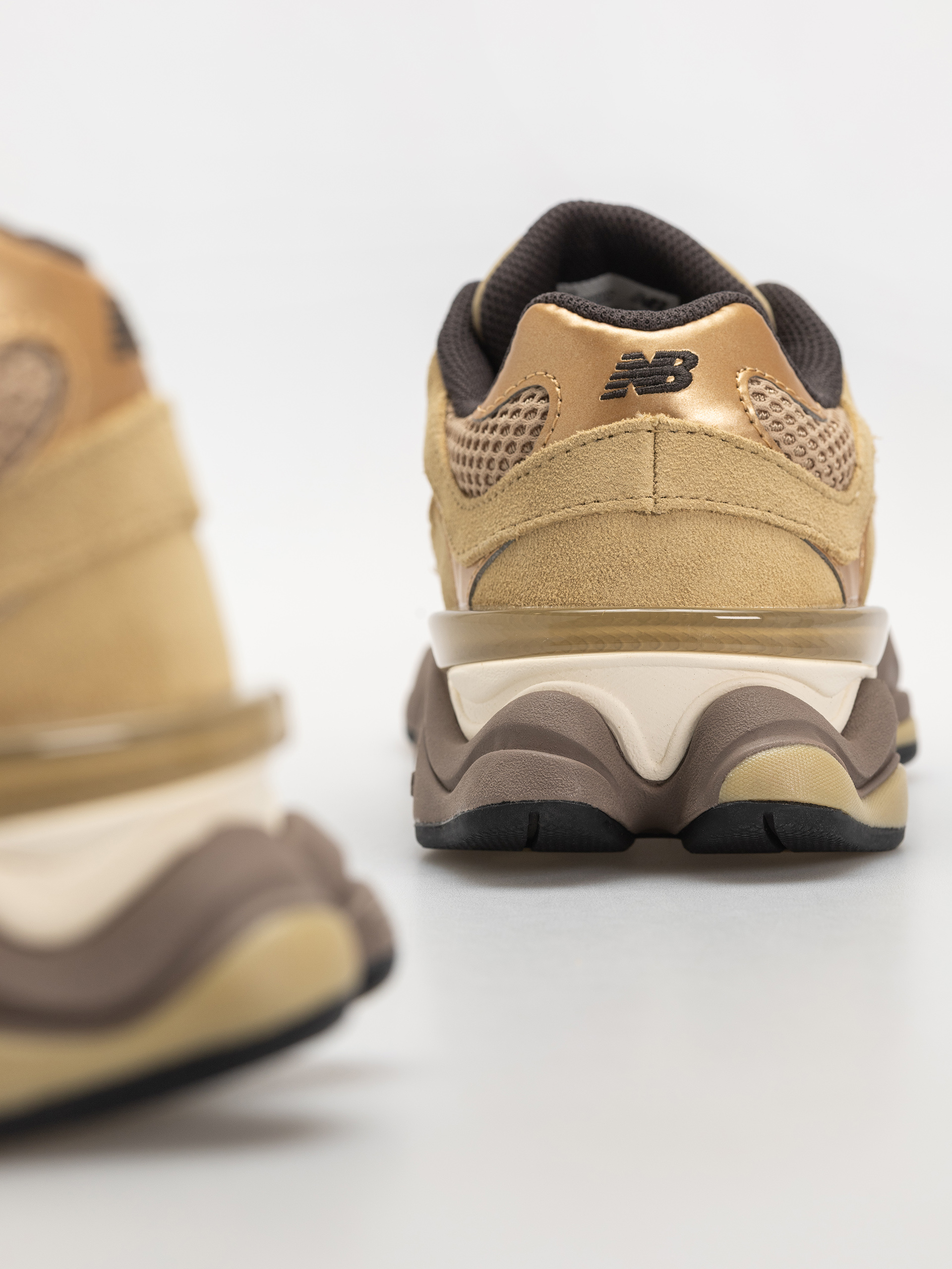 Boty New Balance 9060 (quicksand/incense)
