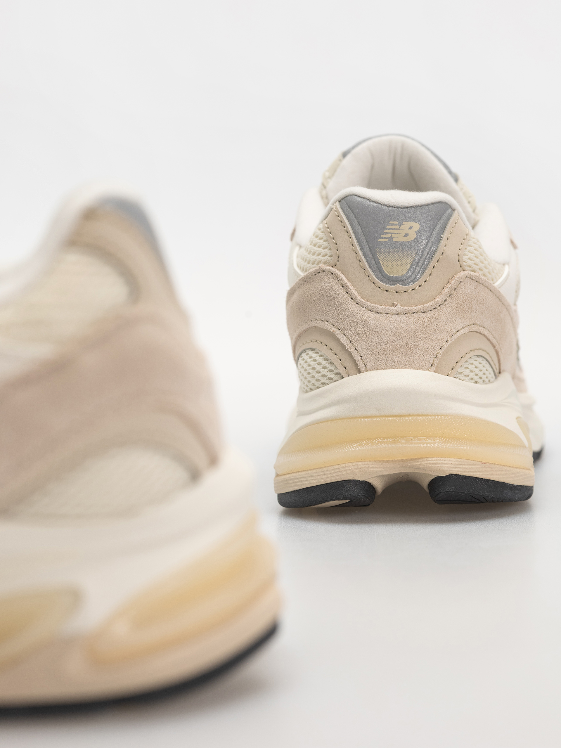 Boty New Balance 2010 (timberwolf/turtledove)