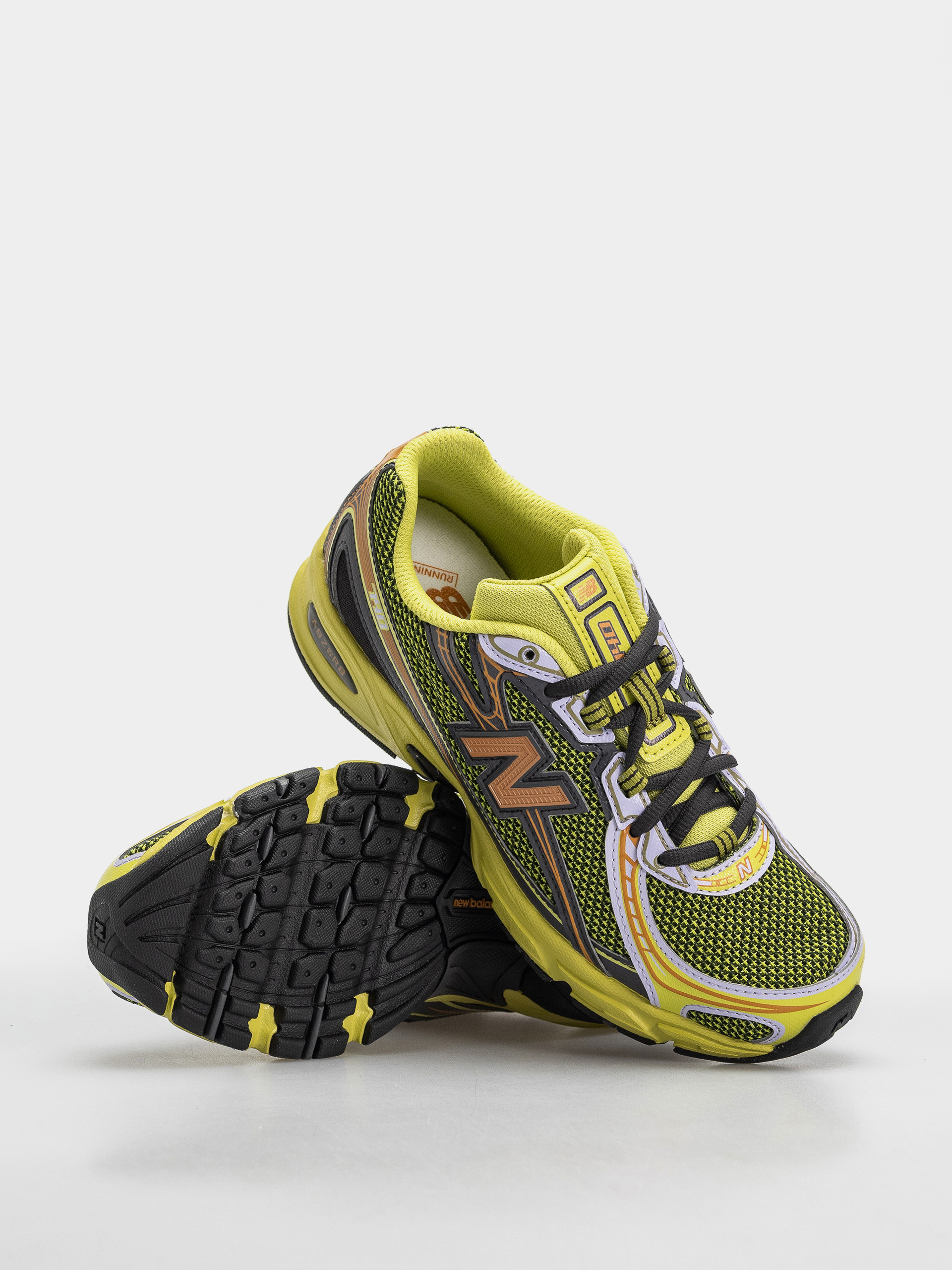 Boty New Balance 740 (field green/black cement)