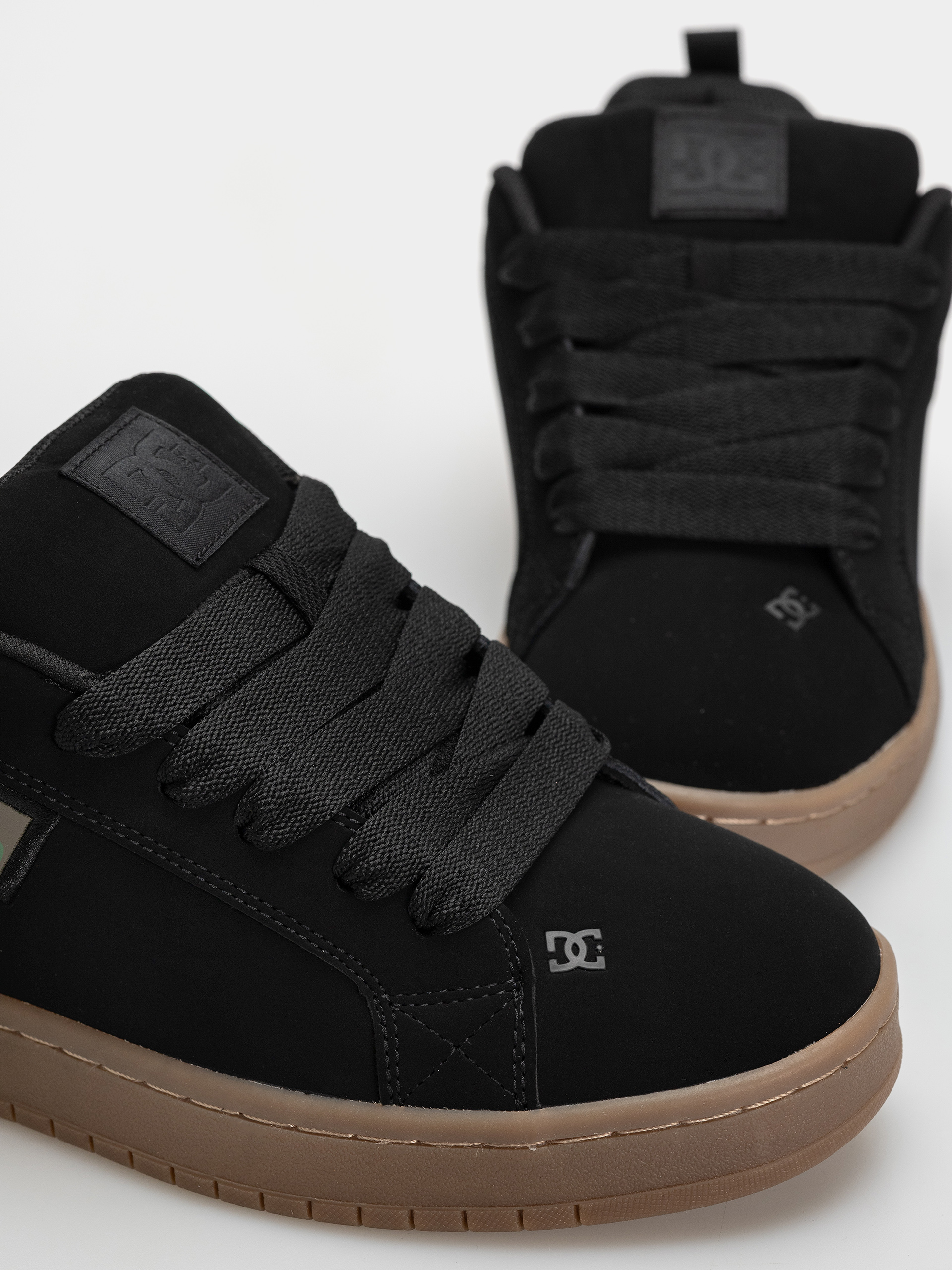 Boty DC Court Graffik (black/black/gum)