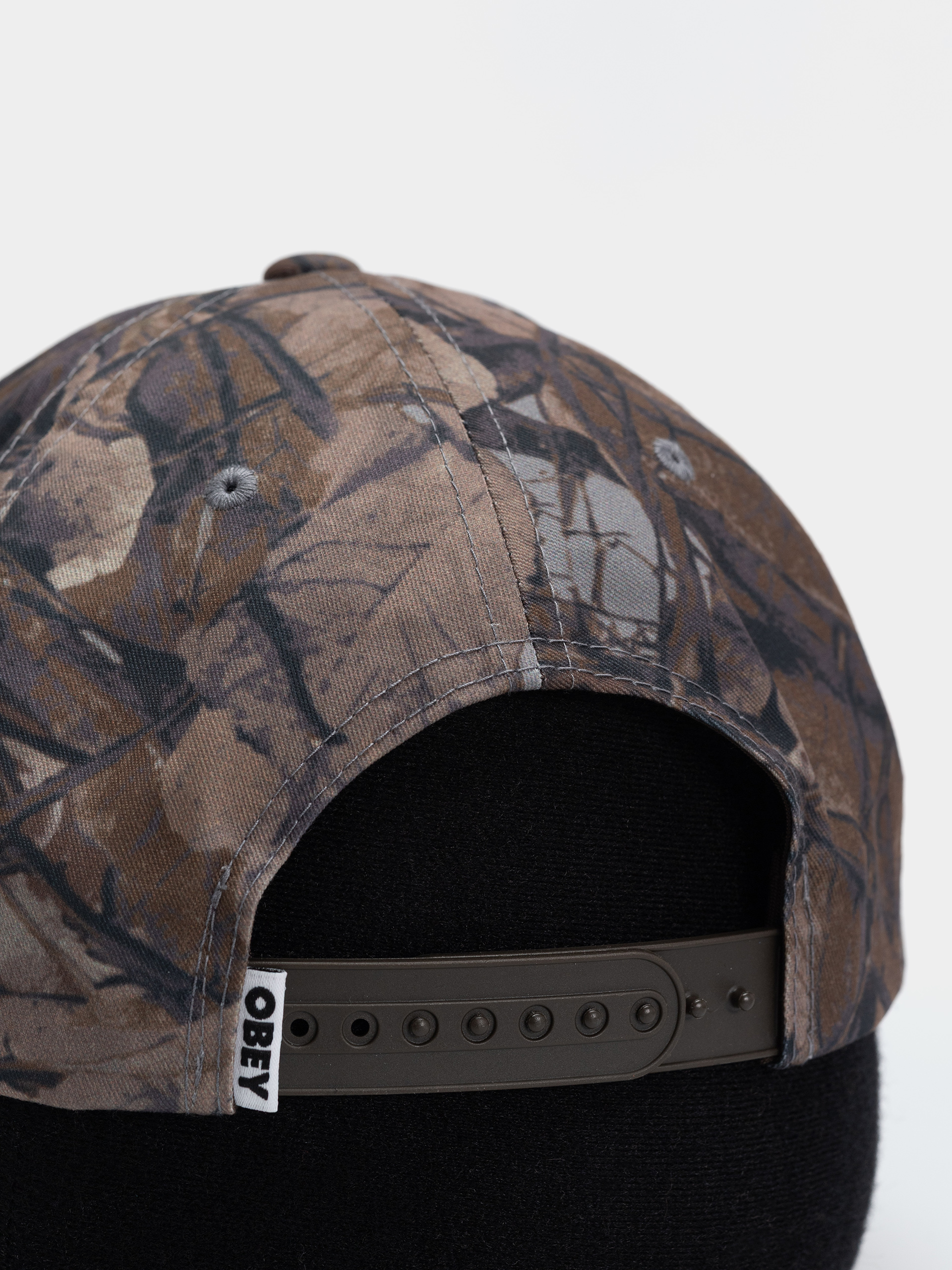 Kšiltovka  OBEY Delta 5 Panel (fence camo multi)