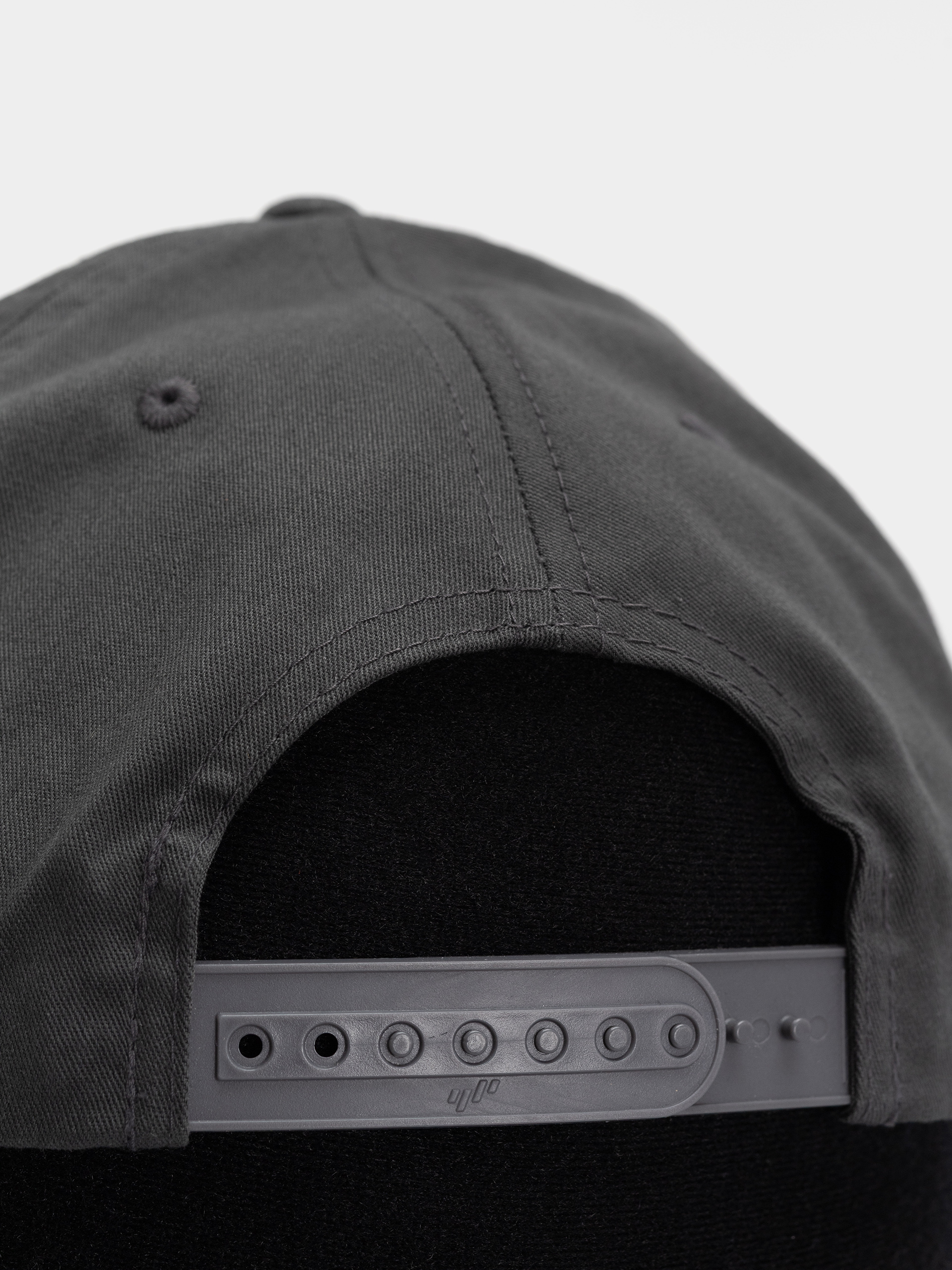 Kšiltovka  Thrasher Spikey Snapback (charcoal)