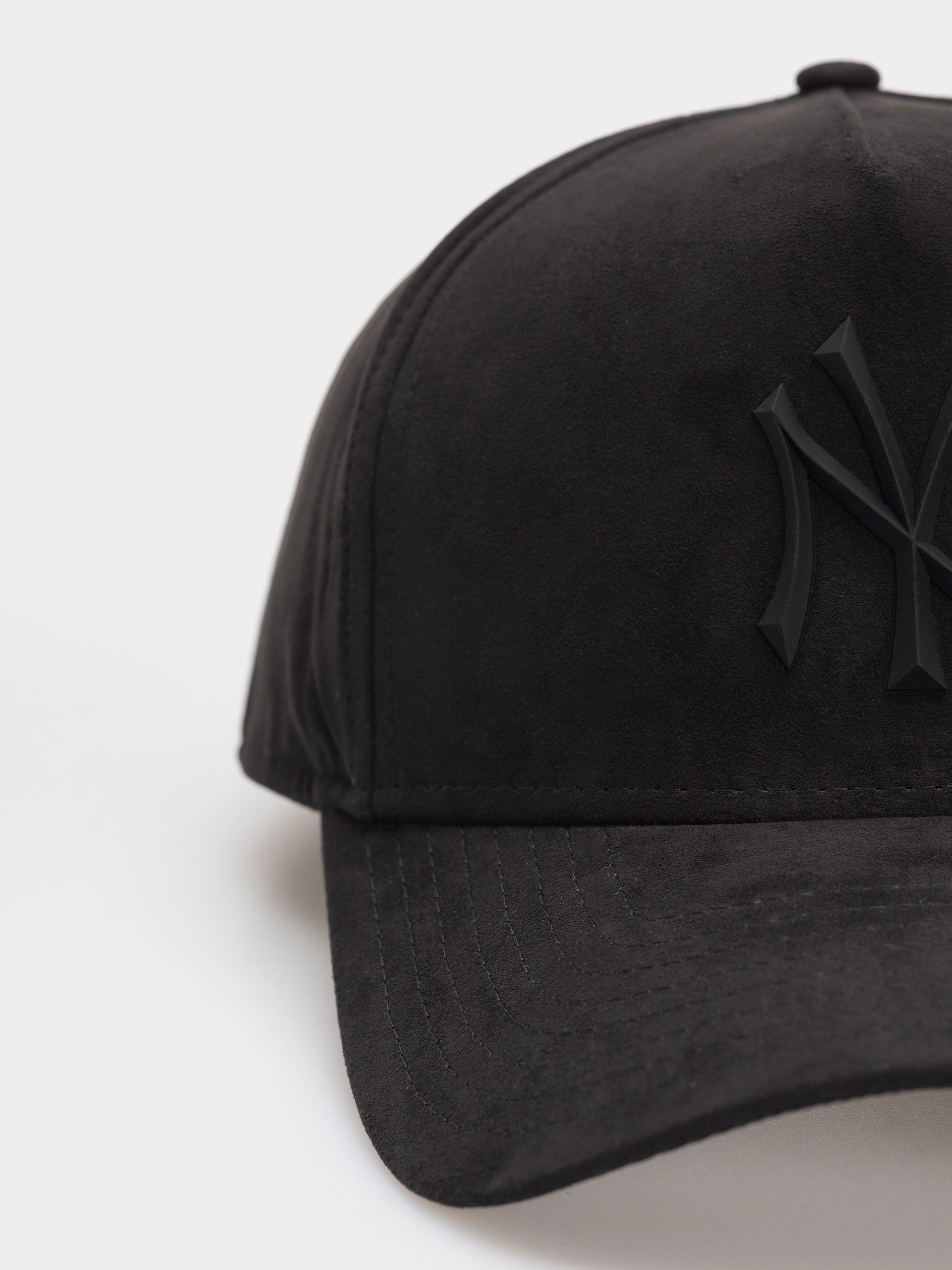 Kšiltovka  New Era Faux Suede E Frame New York Yankees (black)