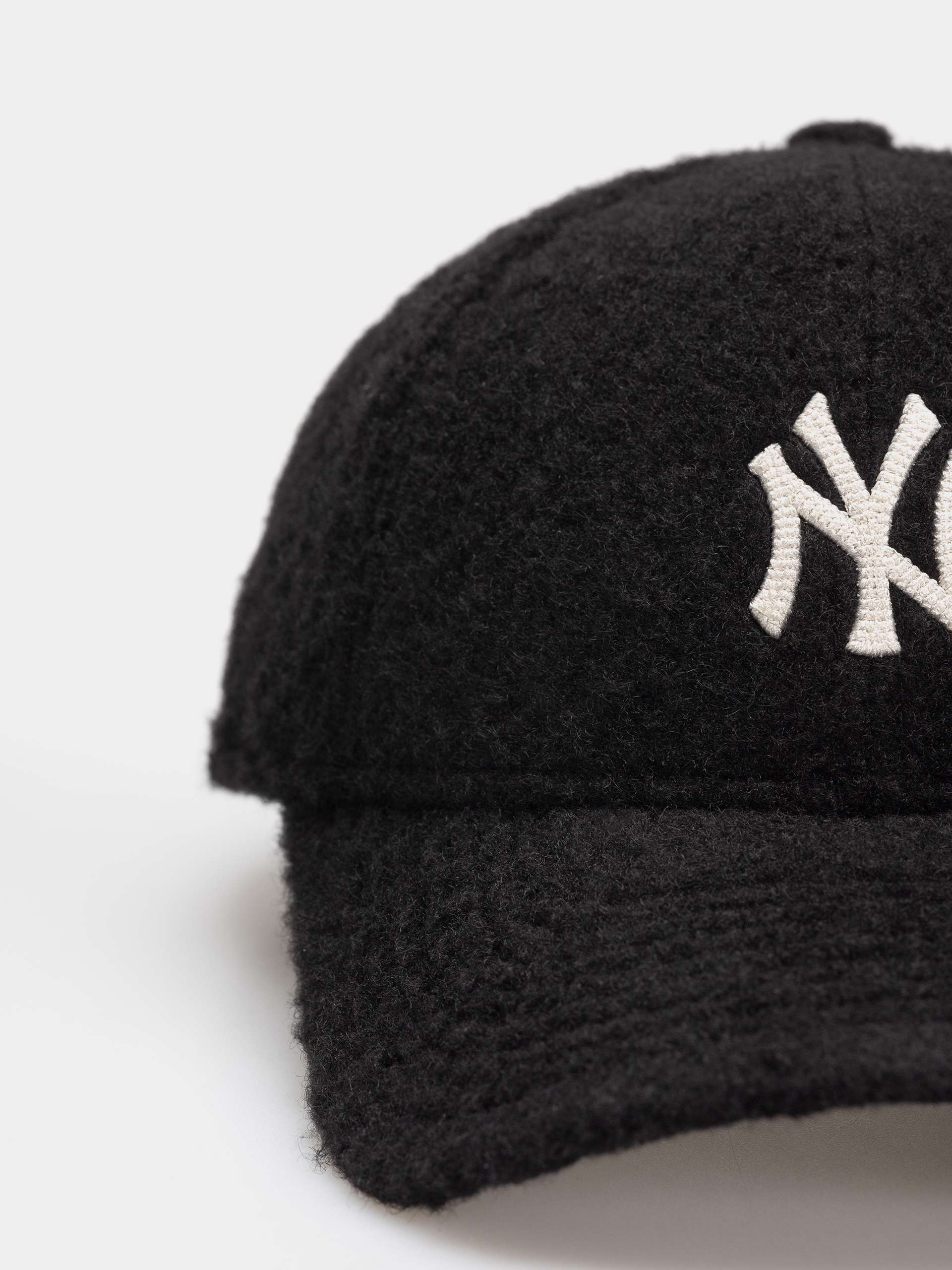 Kšiltovka  New Era Winter Borg 9Forty New York Yankees (black)