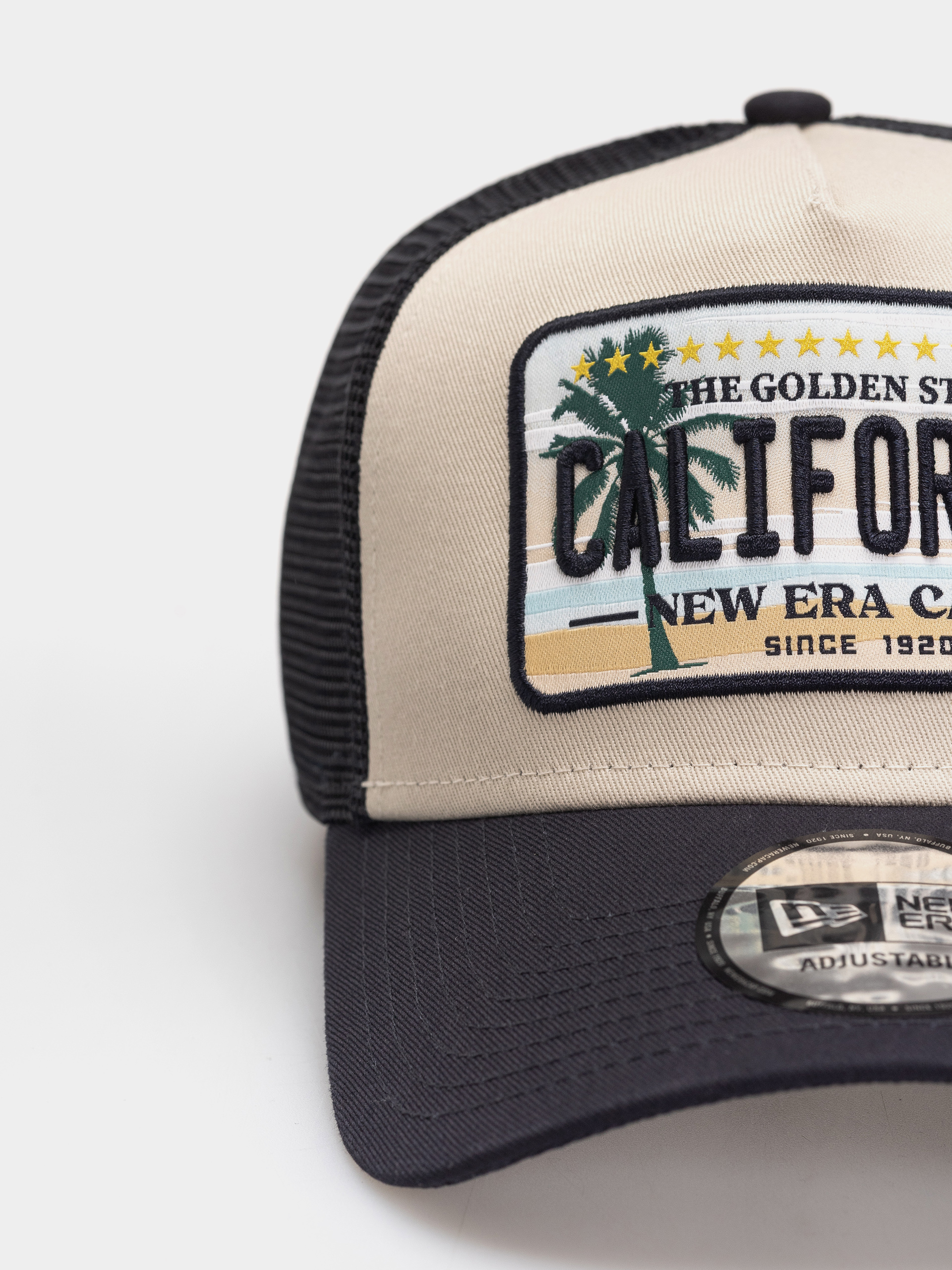 Kšiltovka  New Era Licence Plate Trucker (navy/stone)