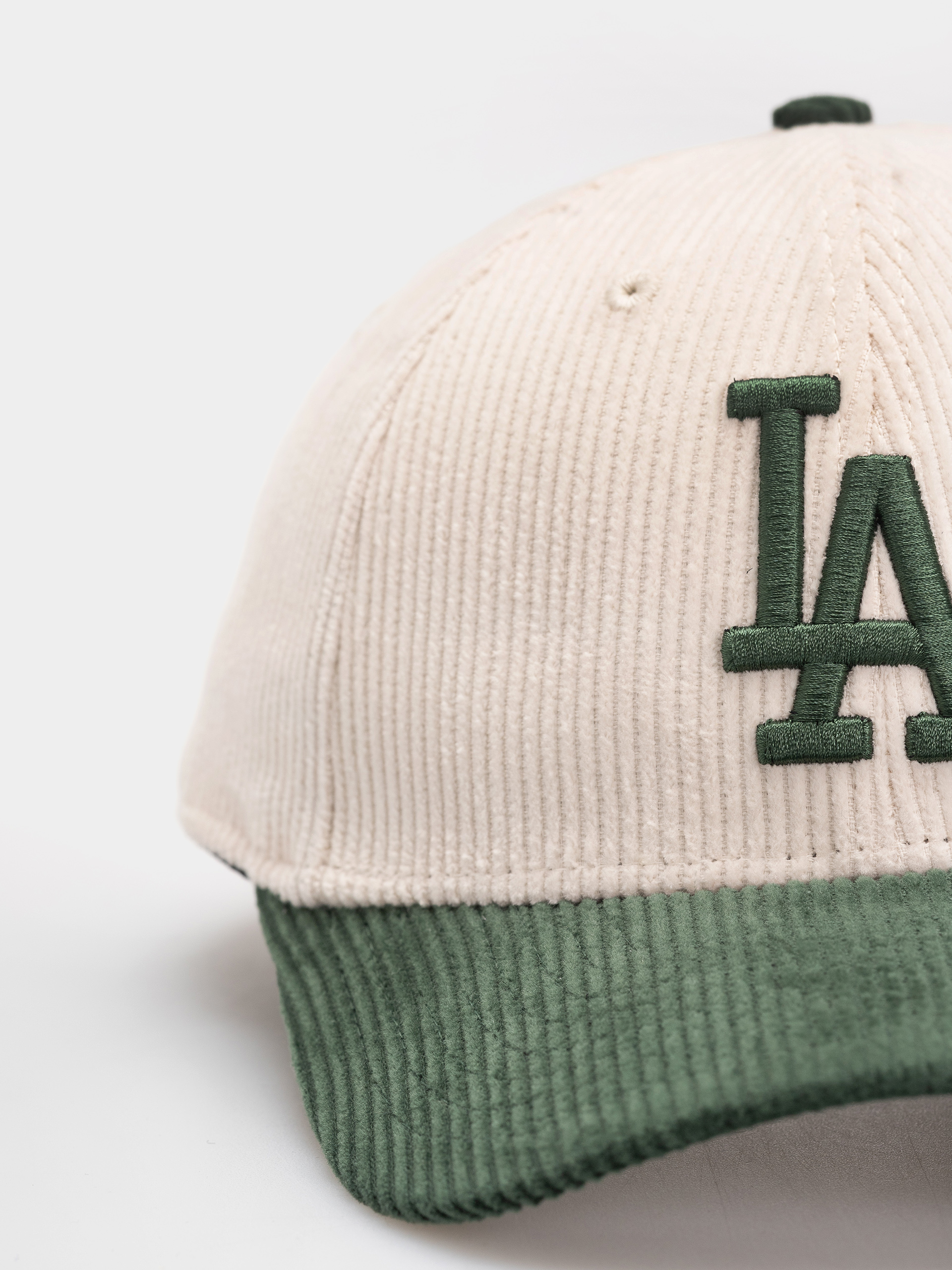 Kšiltovka  New Era Cord 9Forty Mc Los Angeles Dodgers (light cream/green)