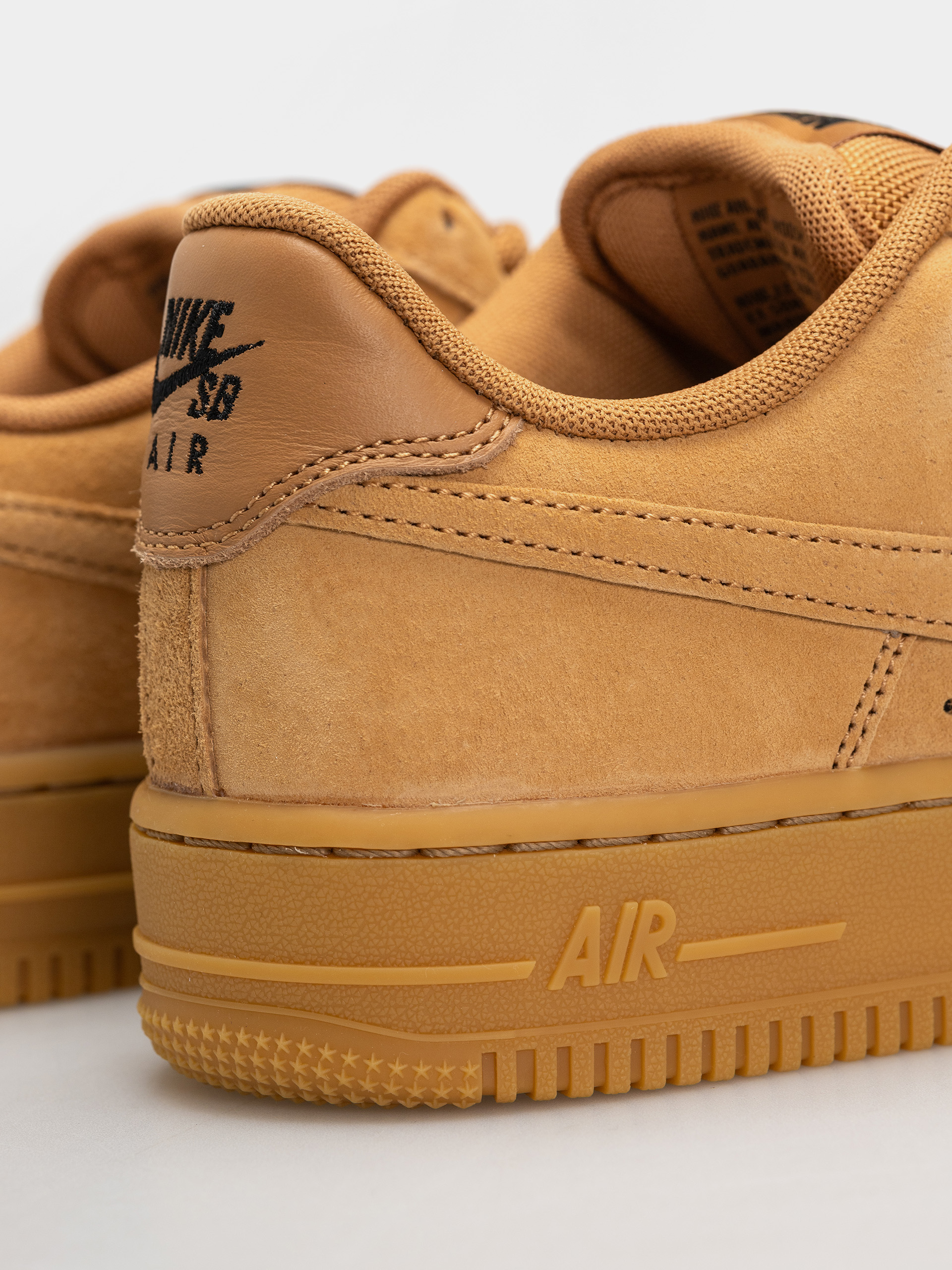 Boty Nike SB Air Force 1 (flax/flax/black/gum light brown)