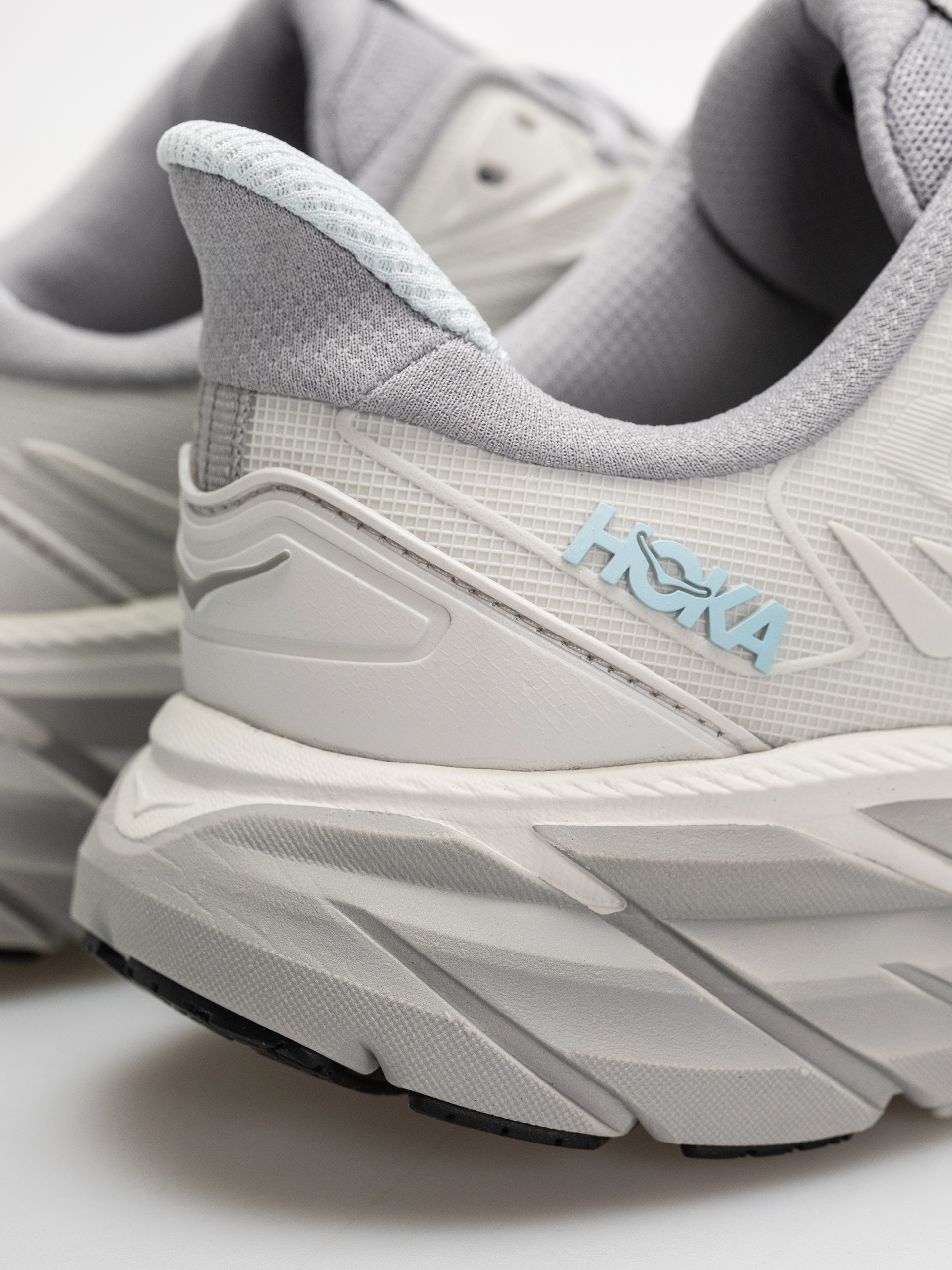 Boty Hoka Clifton UTL Wmn (cosmic grey/stellar grey)