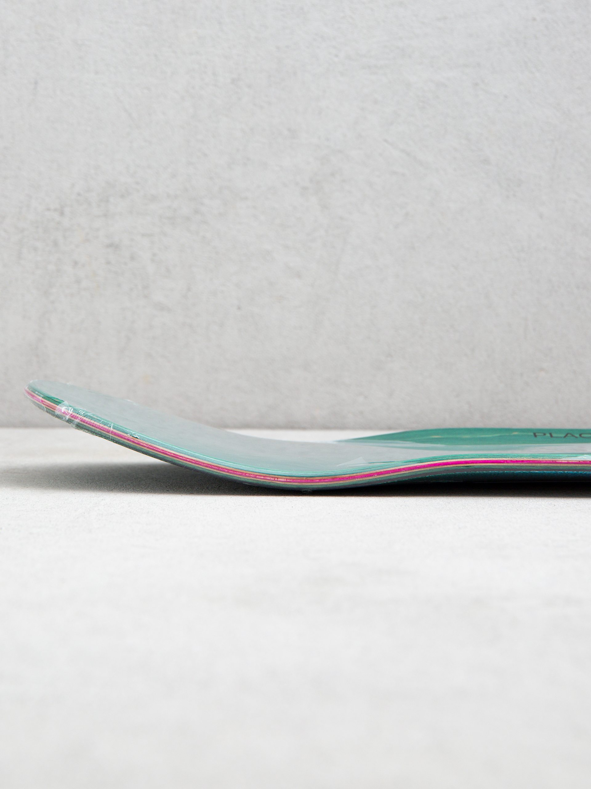 Deska Opera Nassim Crypto (black/oil slick)