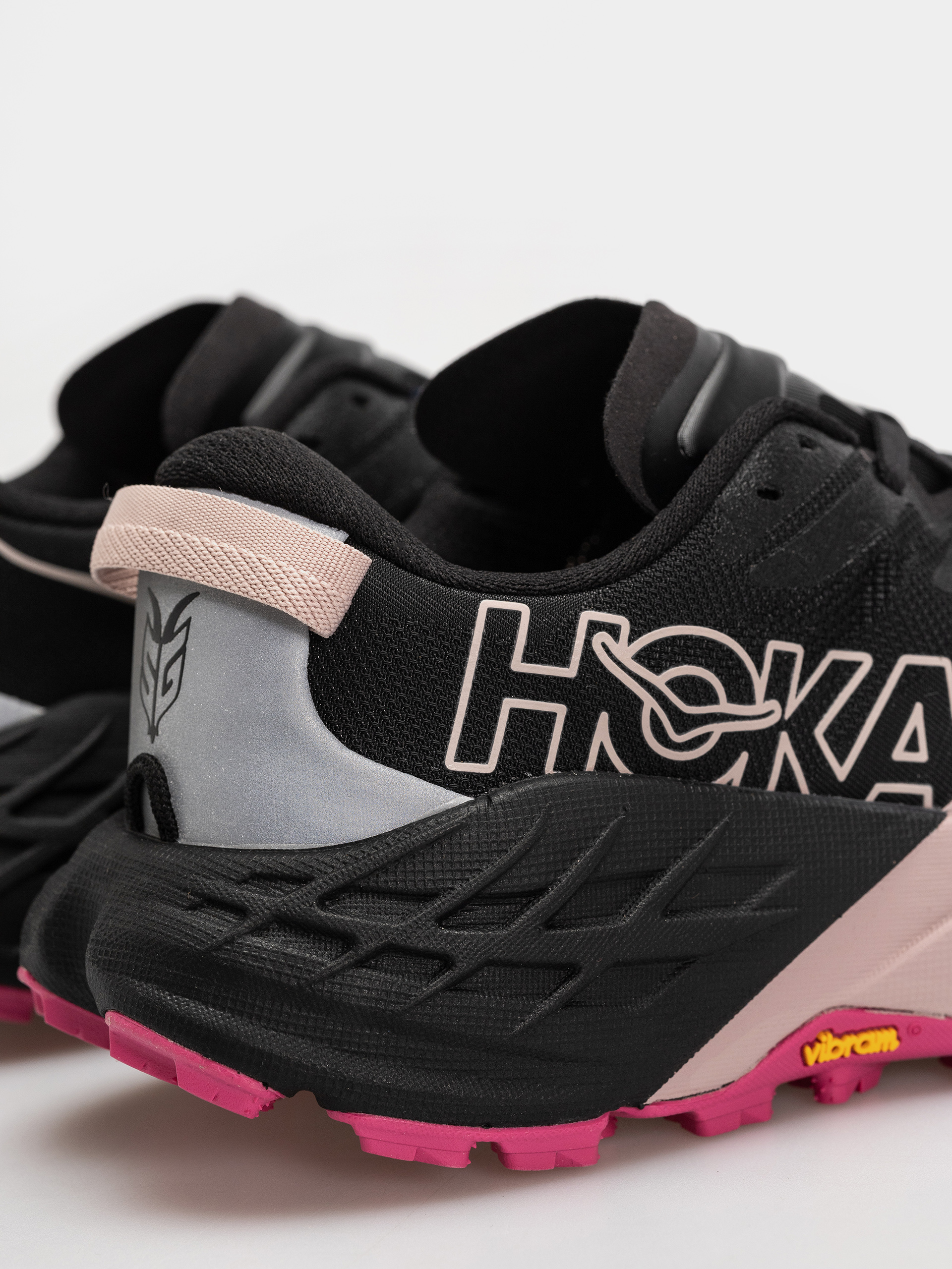 Boty Hoka Speedgoat 7 Wmn (black/pink opal)