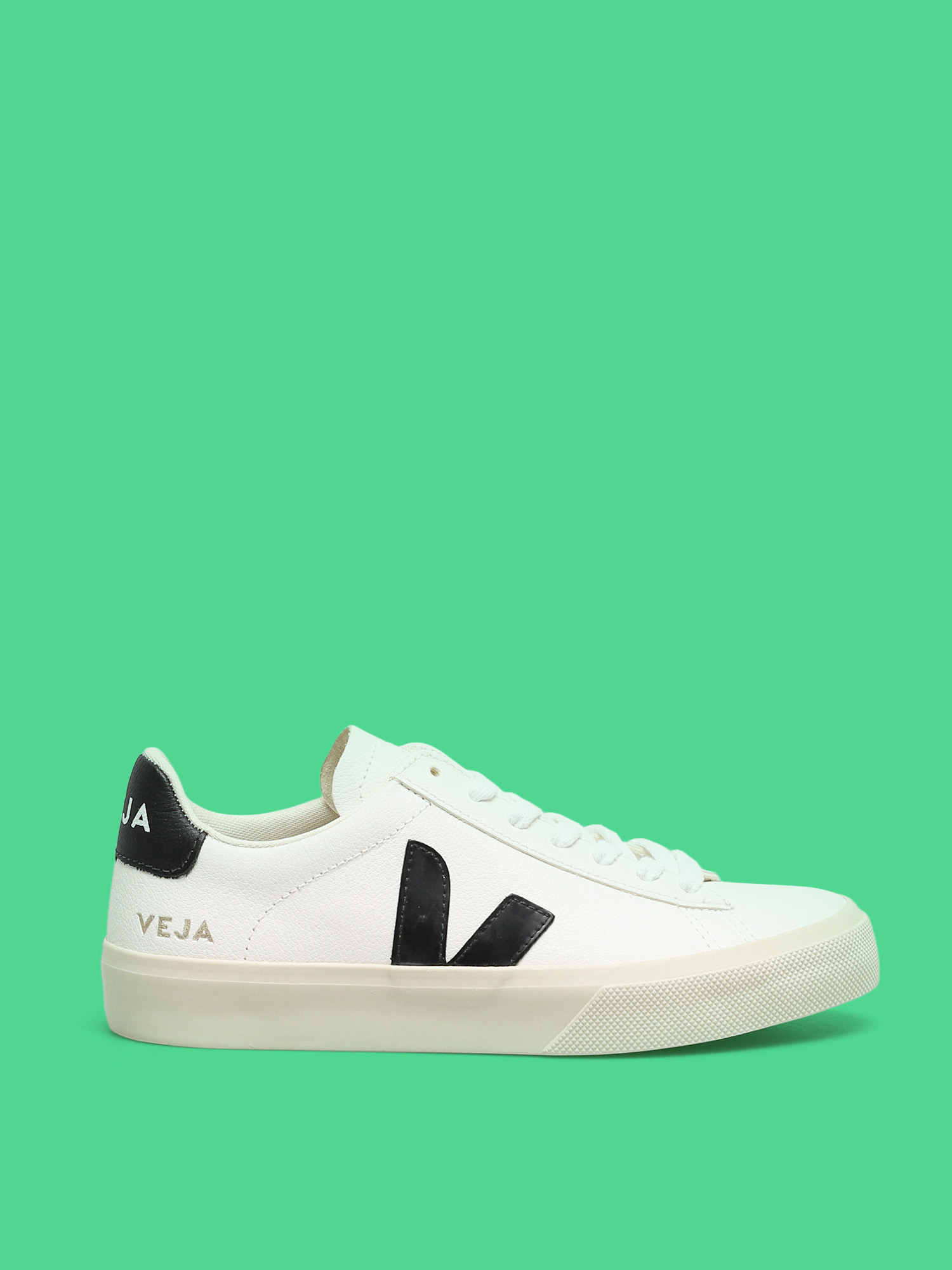 Boty Veja Campo Wmn (chromefree leather white black)