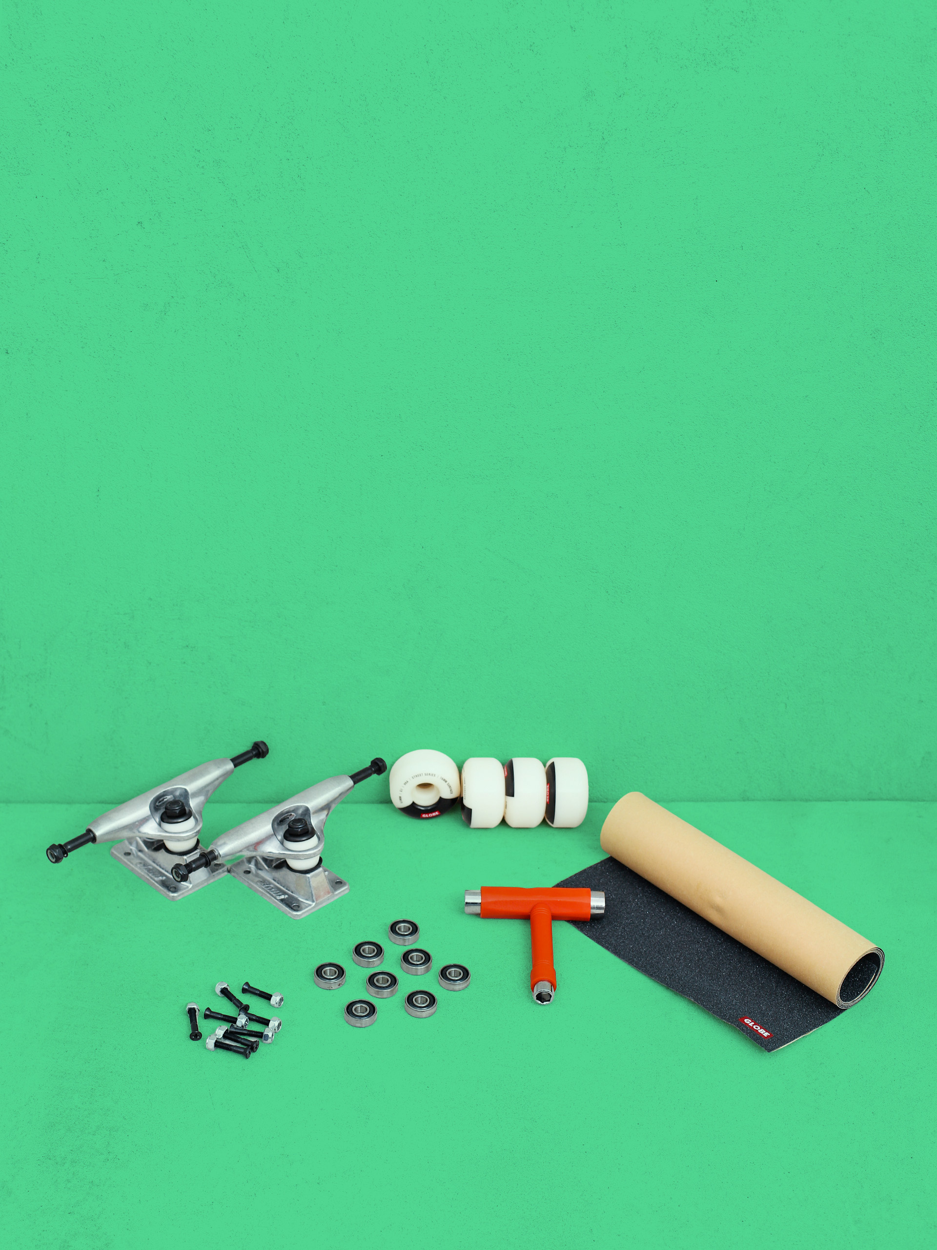 Skateboardová sada Globe Everything But The Deck Kit (raw finish)