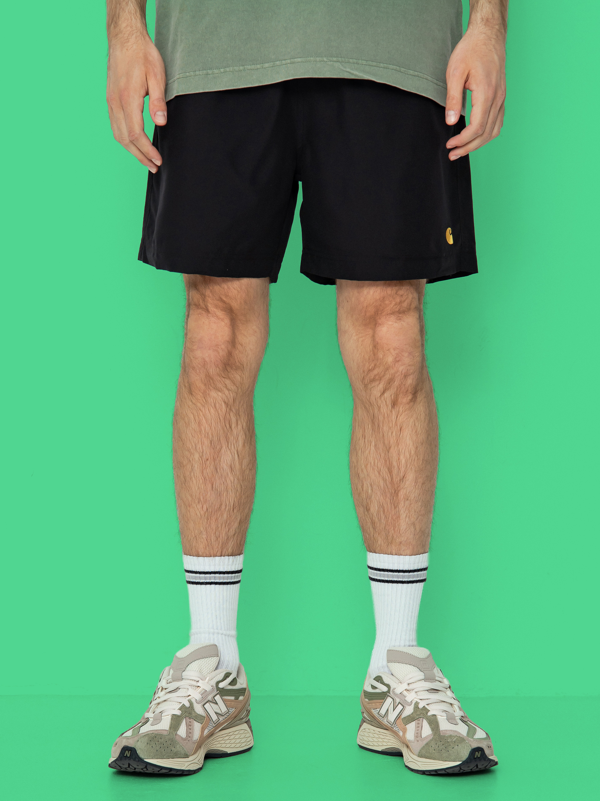 Kraťasy Carhartt WIP Chase Swim (black/gold)