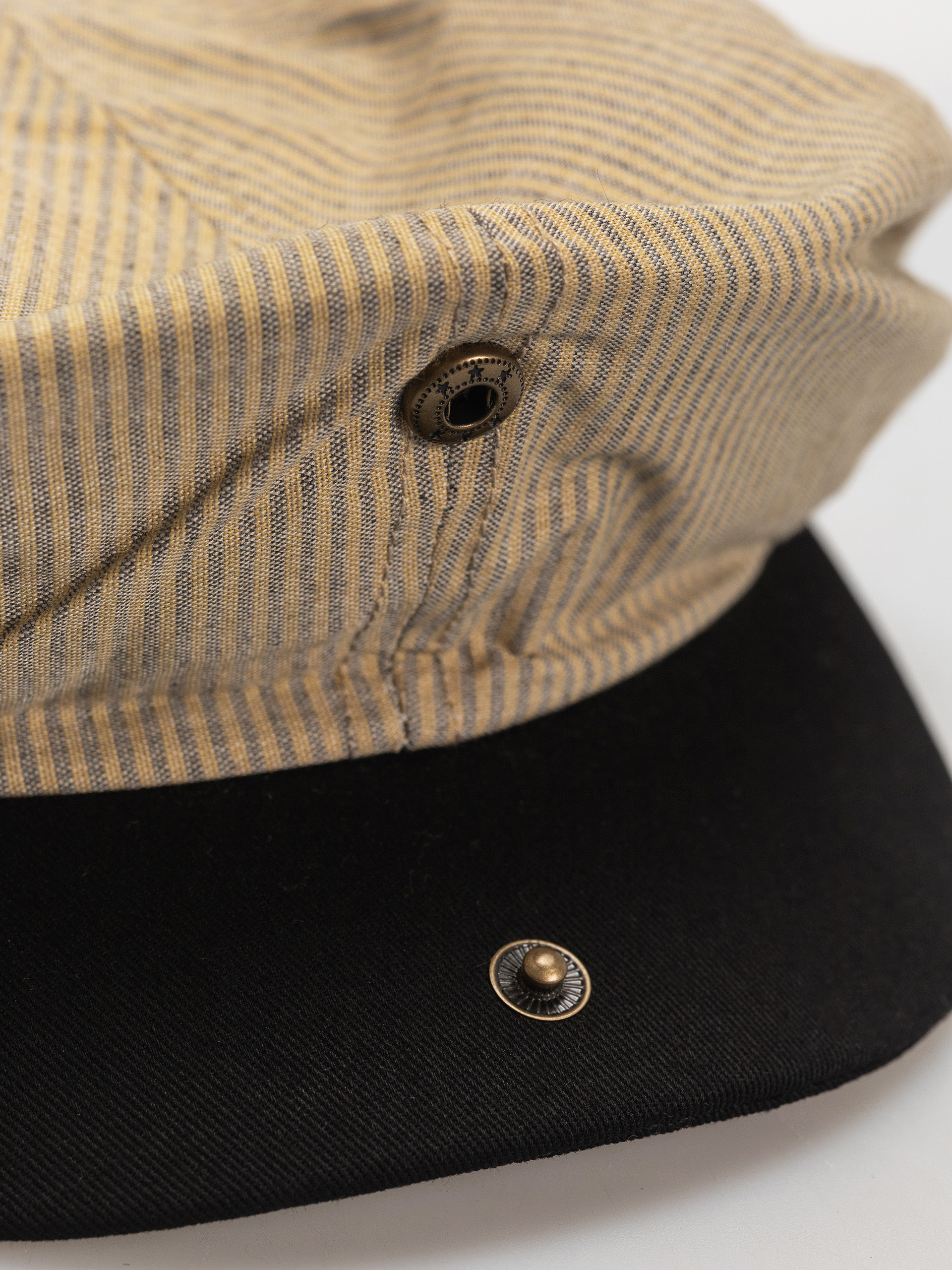 Klobouk s kšiltem Brixton Brood Snap Cap (khaki stripe/washed black)