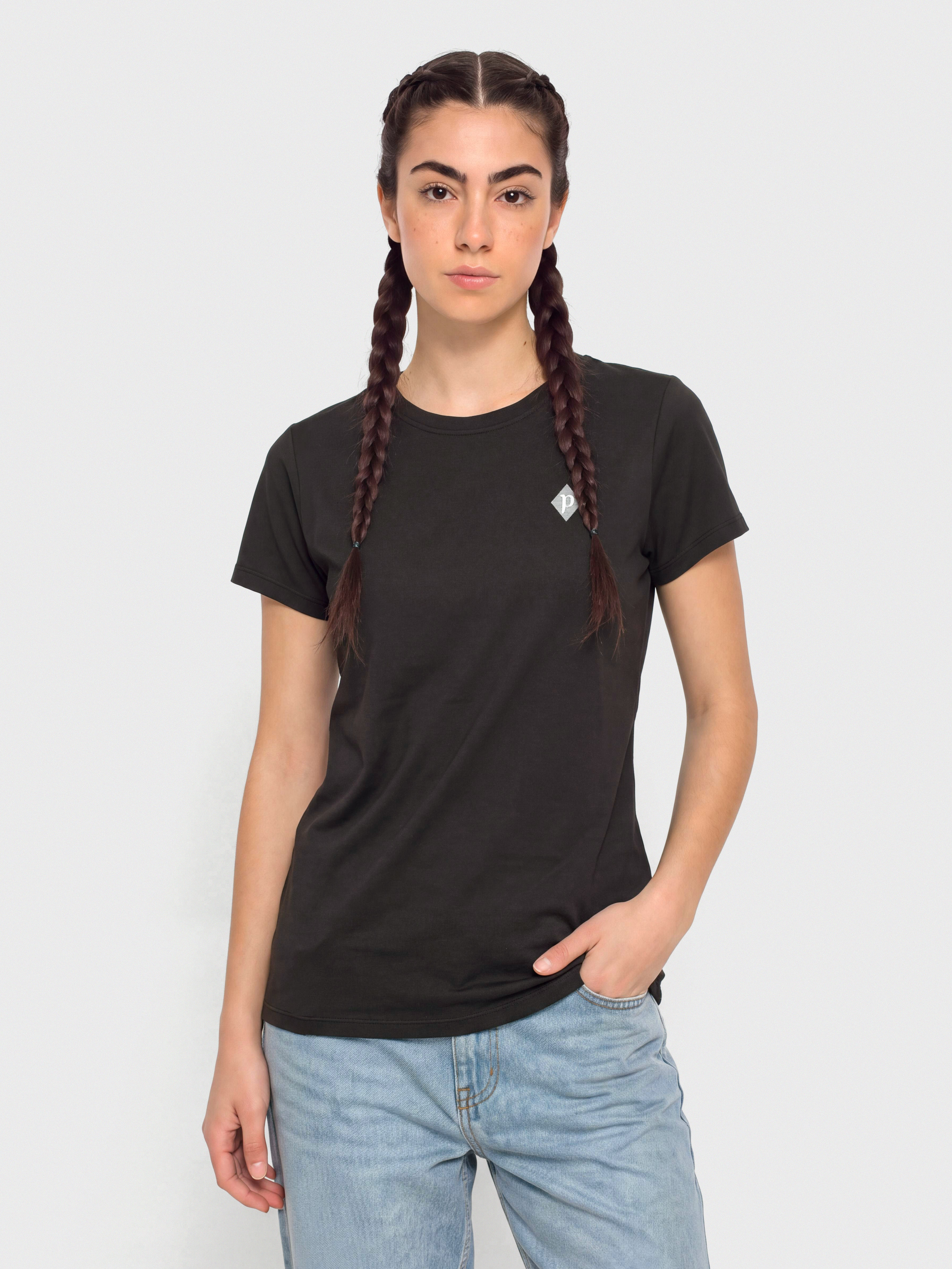 Tričko Patagonia Cap Cool Daily Hut Tripper Wmn (black)