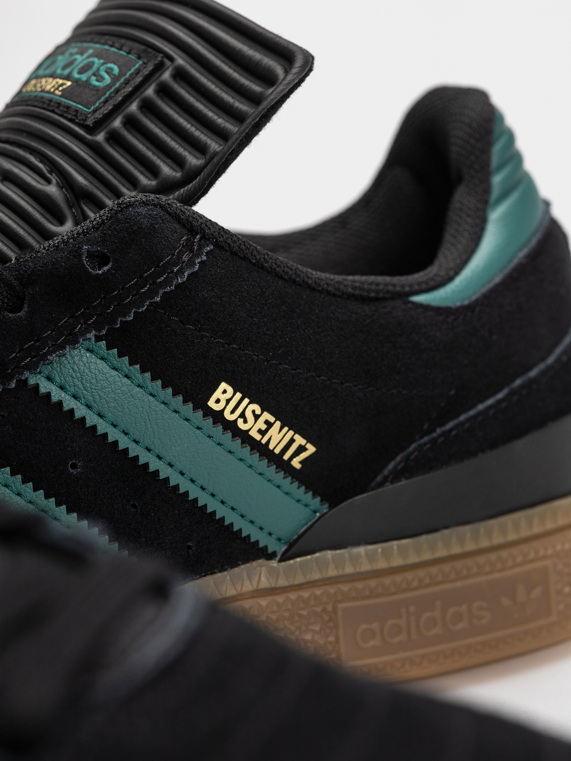 Boty adidas Busenitz (cblack/cgreen/gum4)