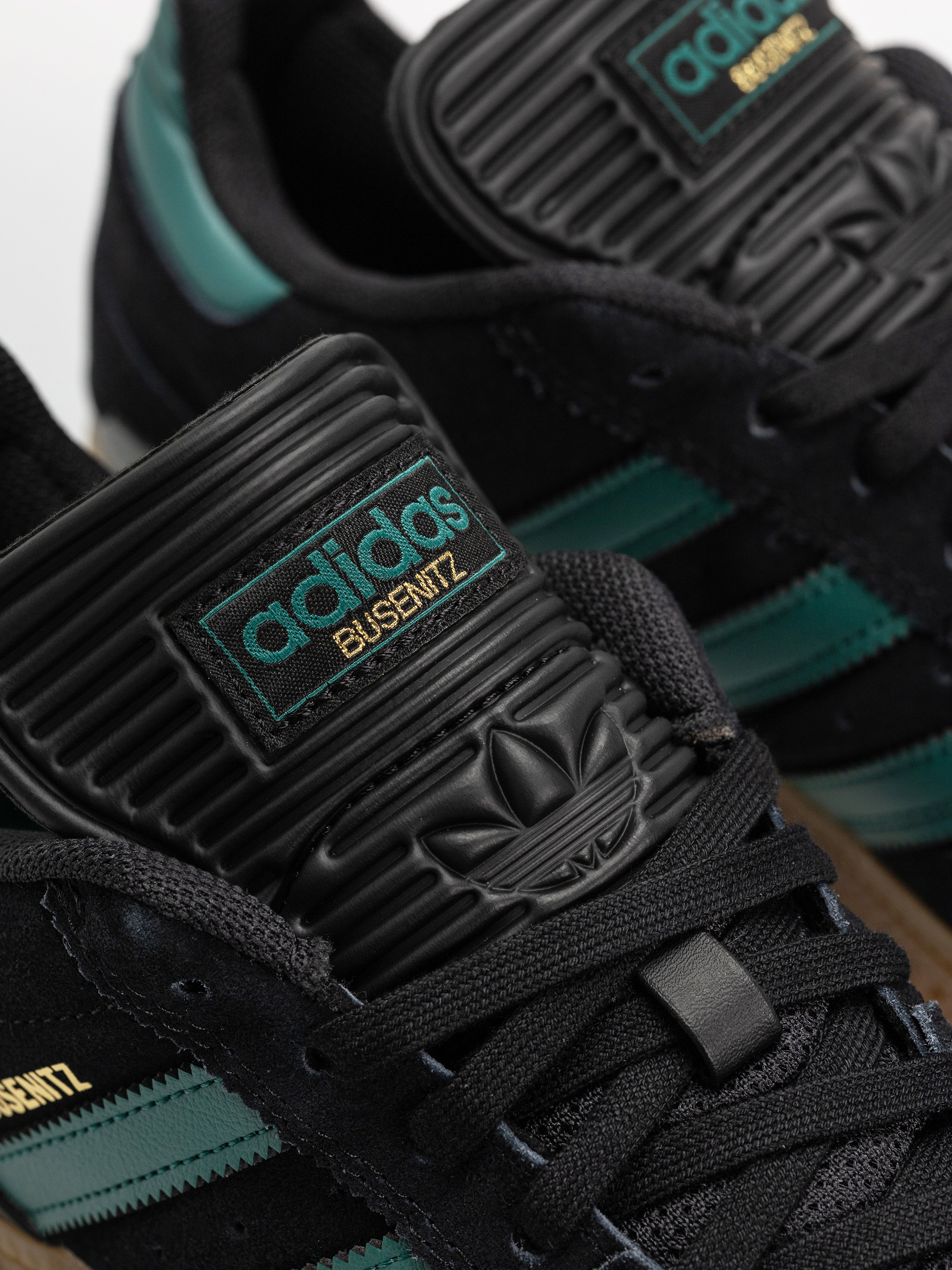 Boty adidas Busenitz (cblack/cgreen/gum4)