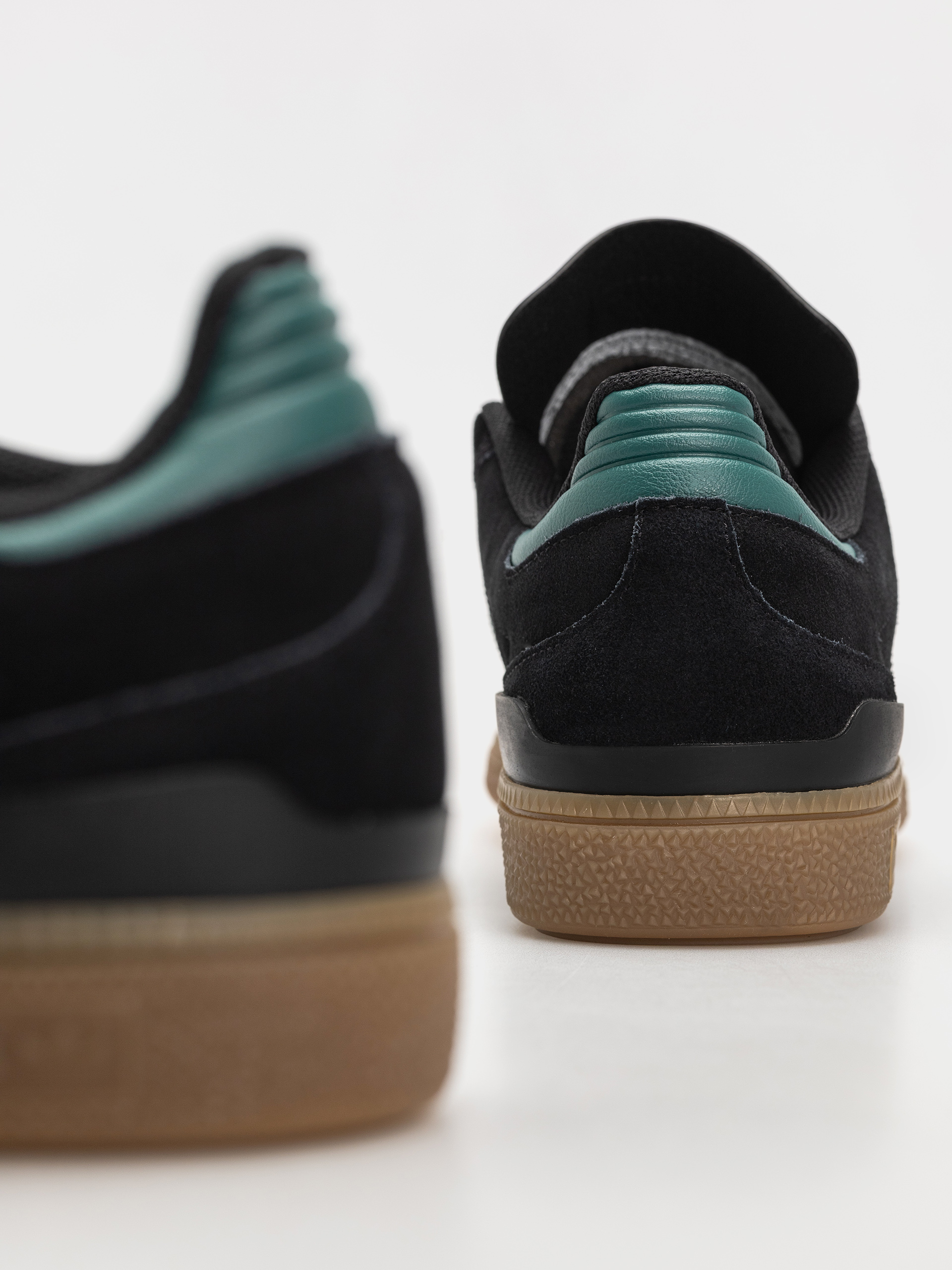 Boty adidas Busenitz (cblack/cgreen/gum4)
