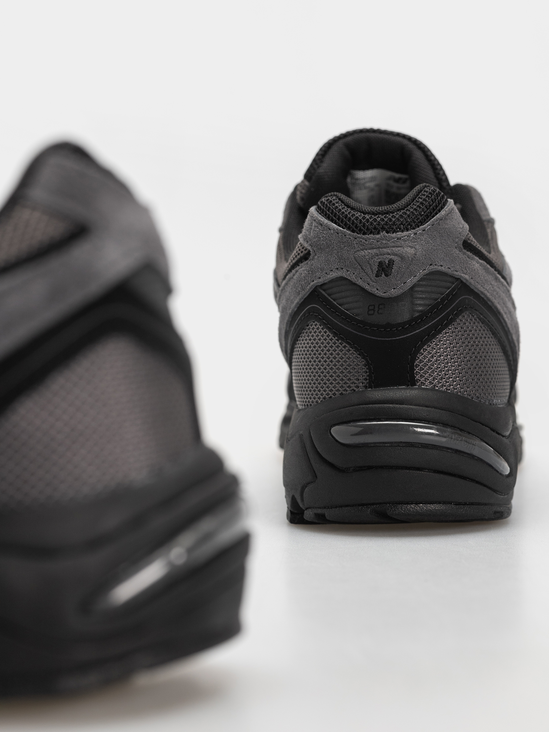 Boty New Balance 880R (magnet/black)