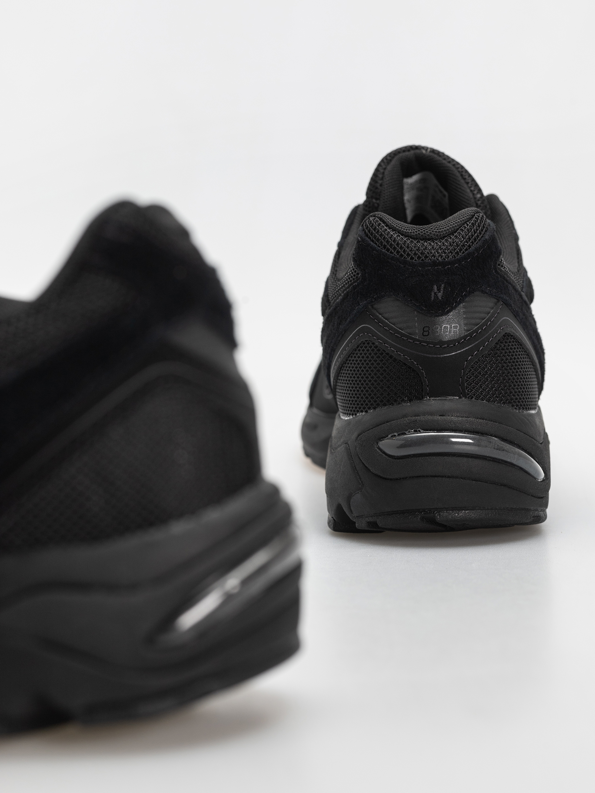 Boty New Balance 880R (black/black)